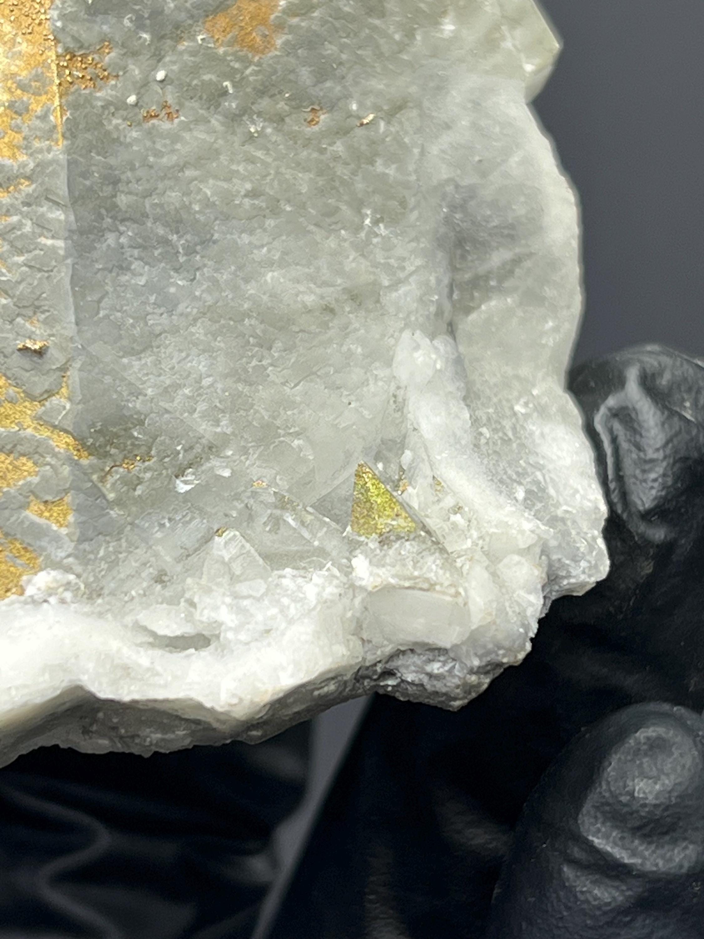 Chalcopyrite On Gray Crystal Calcite - Crystal Gemstone AE 