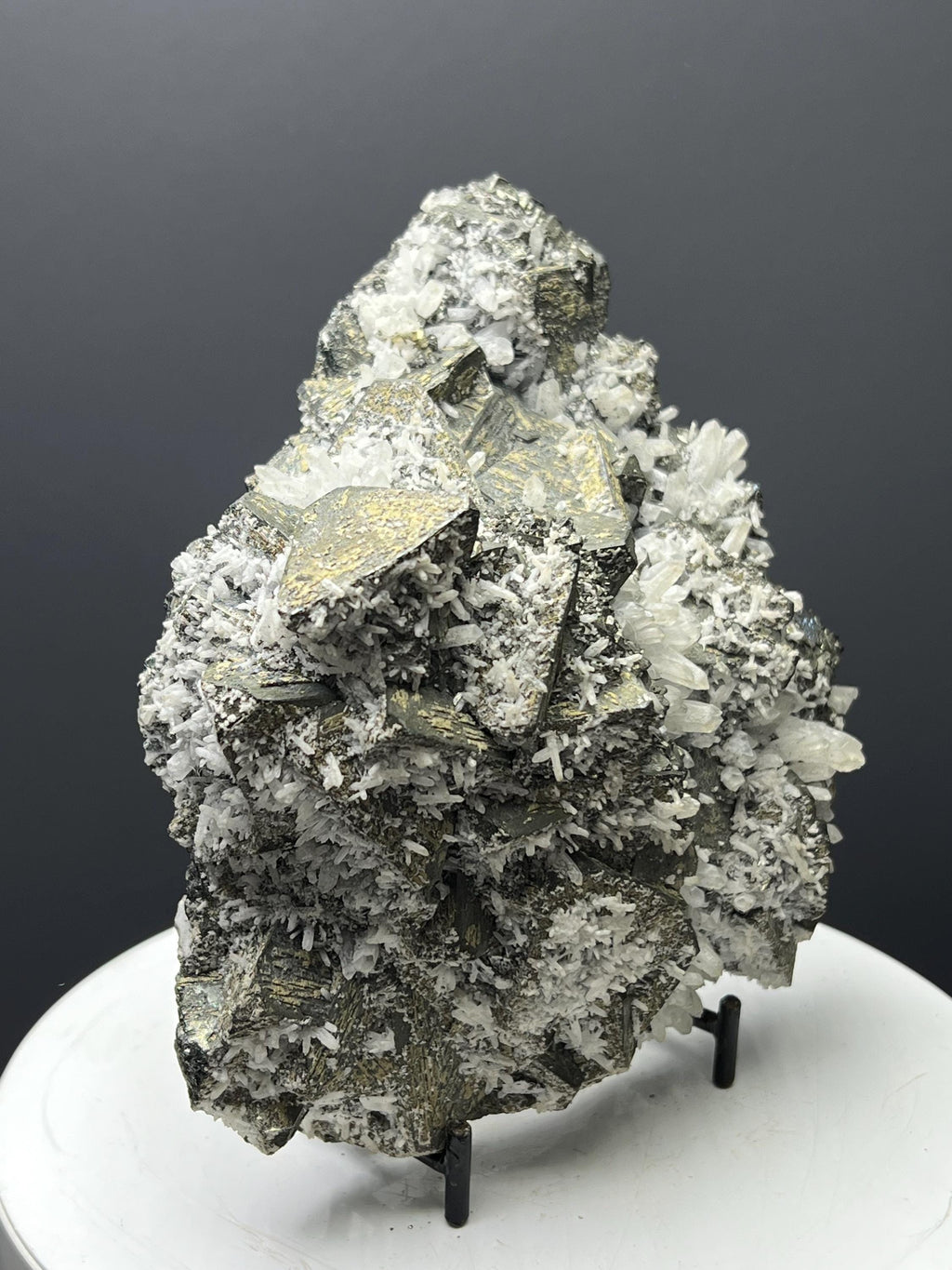 Very Special! Tetrahedrite With Quartz Specimen - Crystal Gemstone AE 