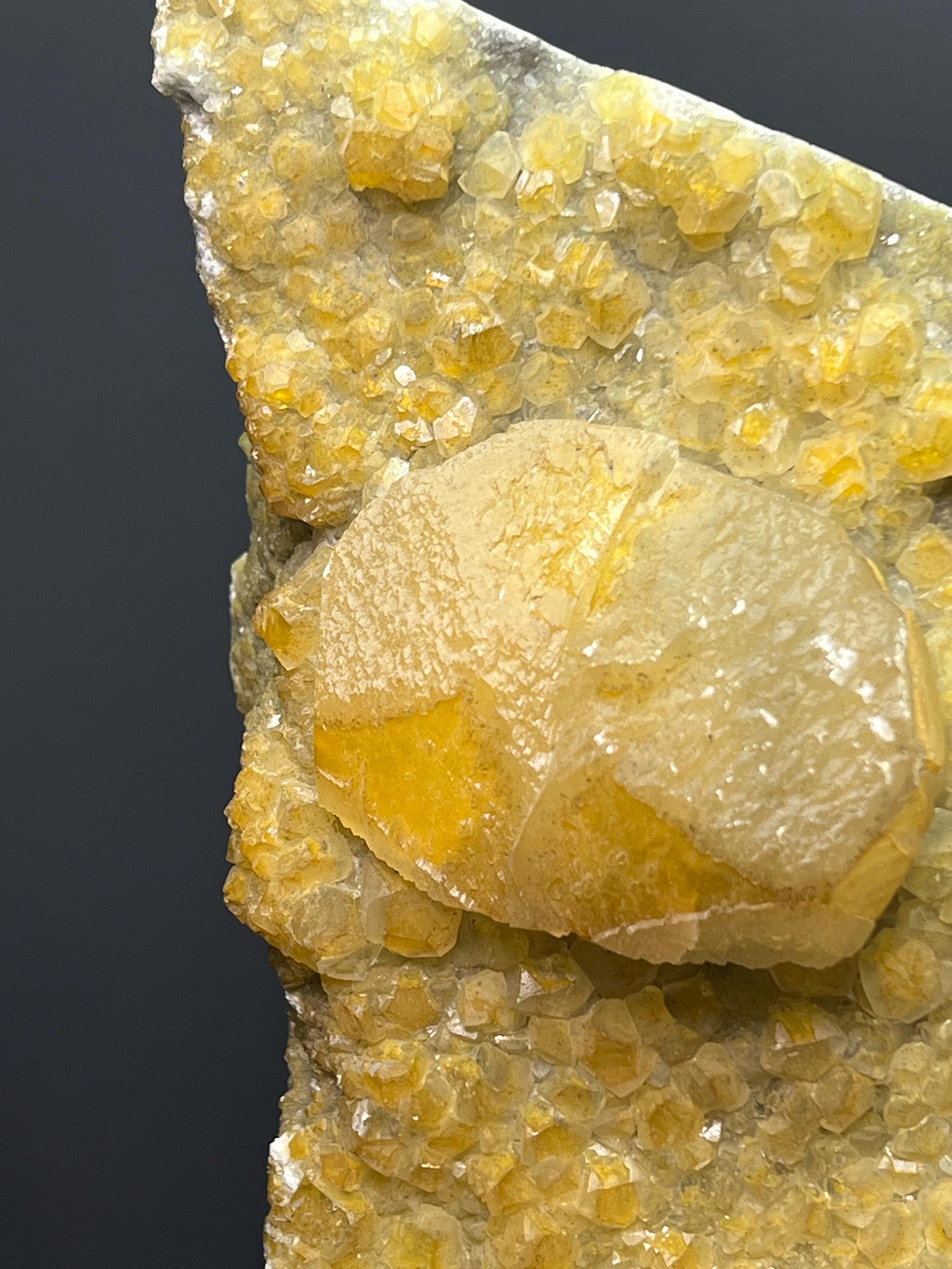 Extra Large Very Showy Orange Crystal Calcite Specimen - Crystal Gemstone AE 