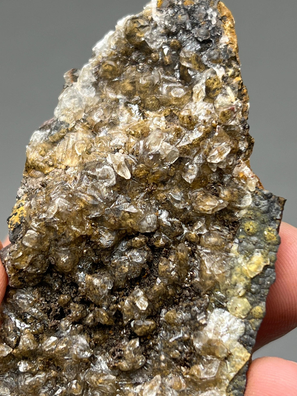 Very Special, Crystal Calcite On Hematite, From Turkey - Crystal Gemstone AE 