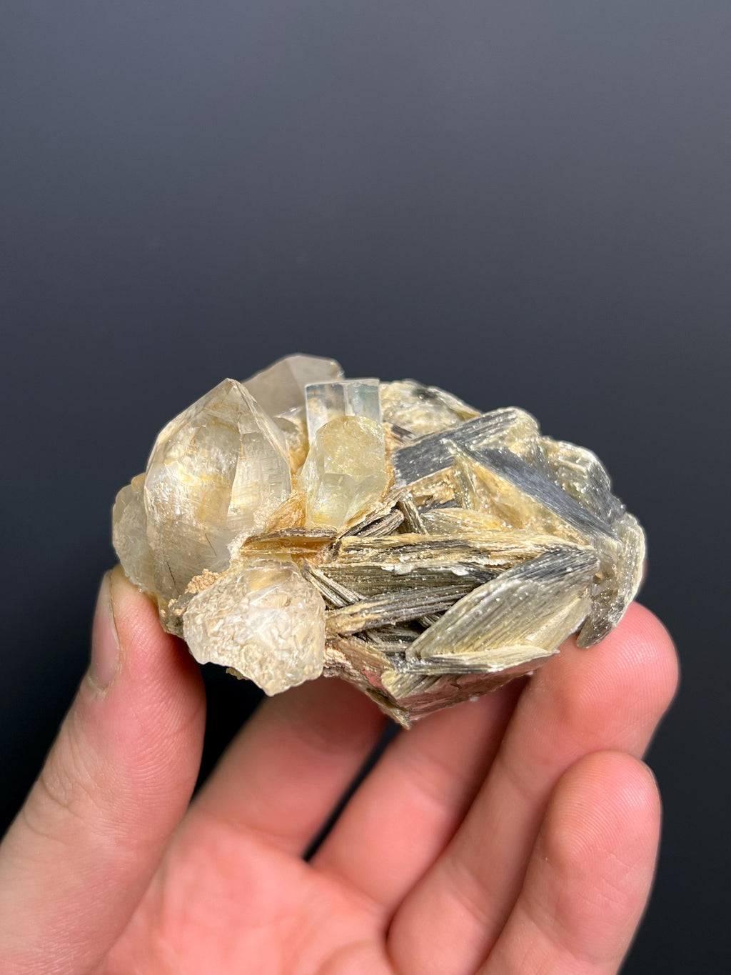 Aquamarine And Muscovite With Quartz - Pakistan - Crystal Gemstone AE 