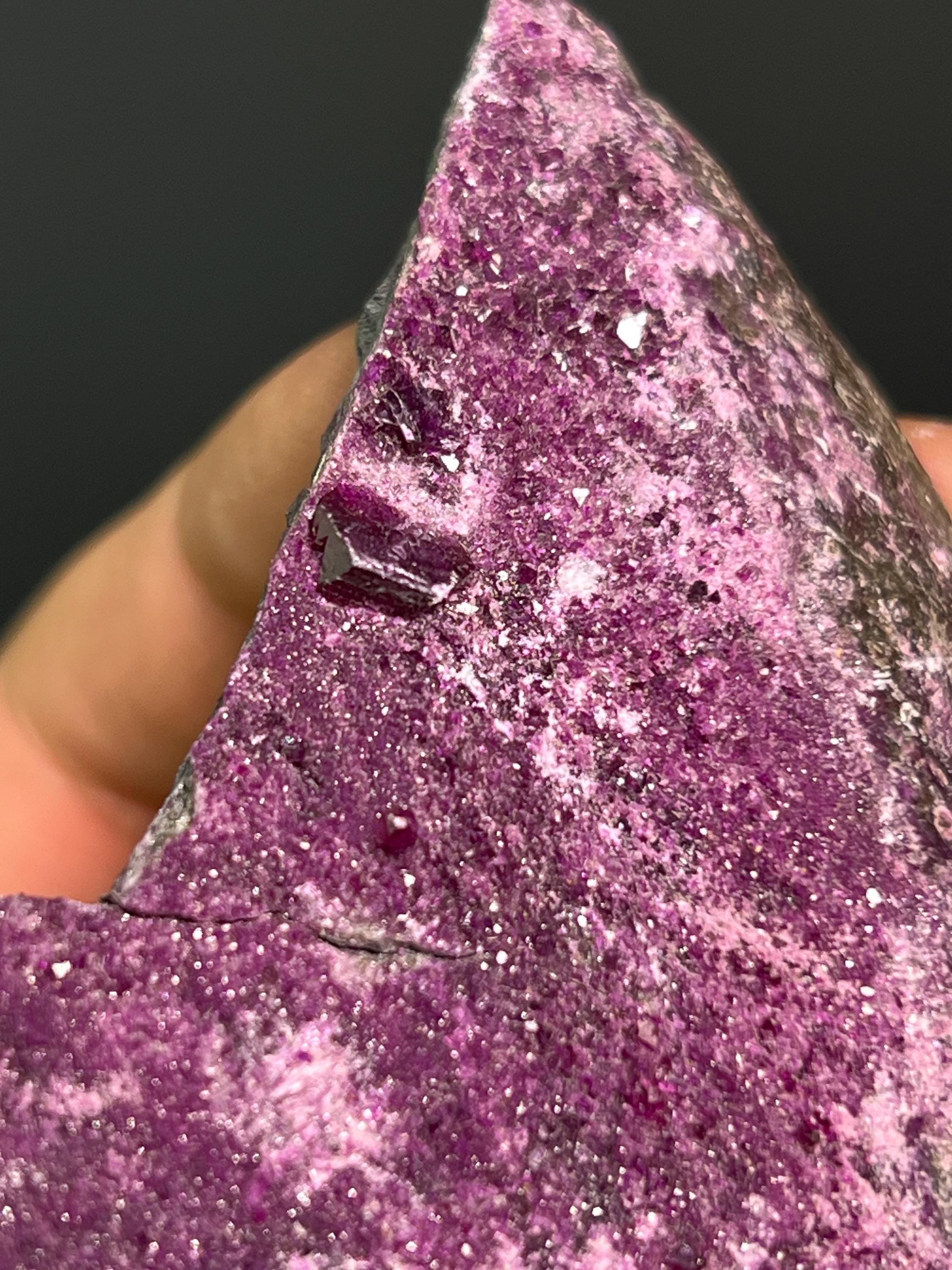 Special Showy Kammererite Specimen - Crystal Gemstone AE 