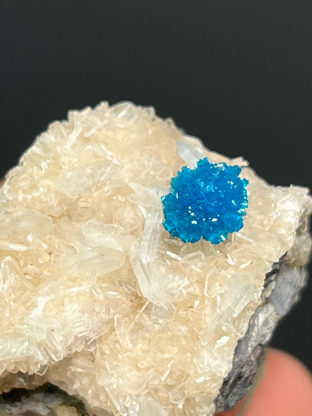 Very Special Cavansite Specimen - Crystal Gemstone AE 