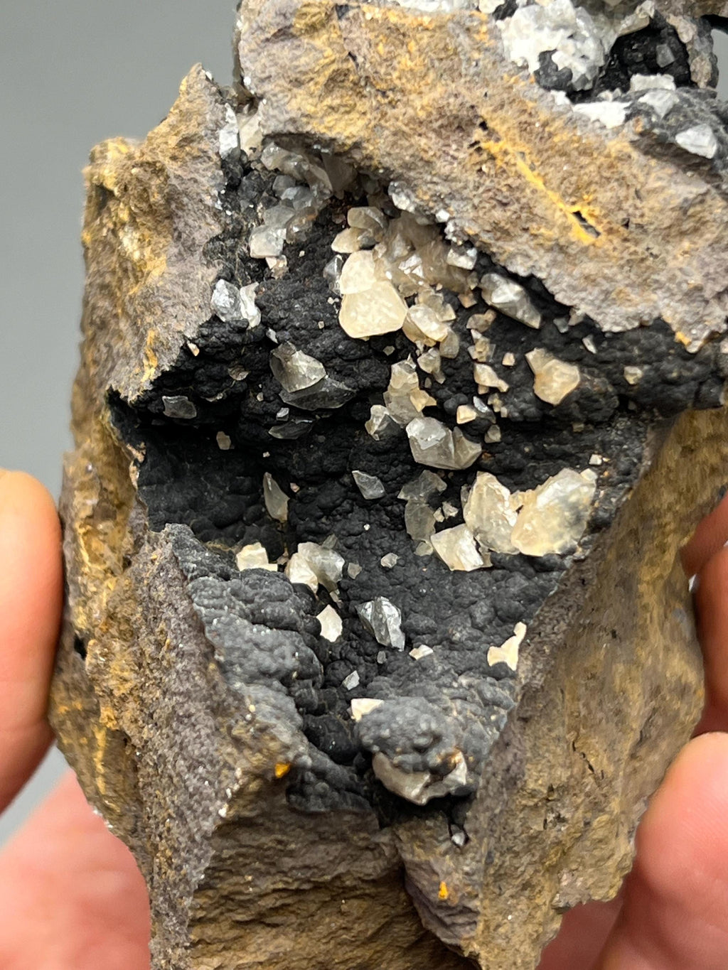 Very Special, Crystal Calcite On Hematite, From Turkey - Crystal Gemstone AE 