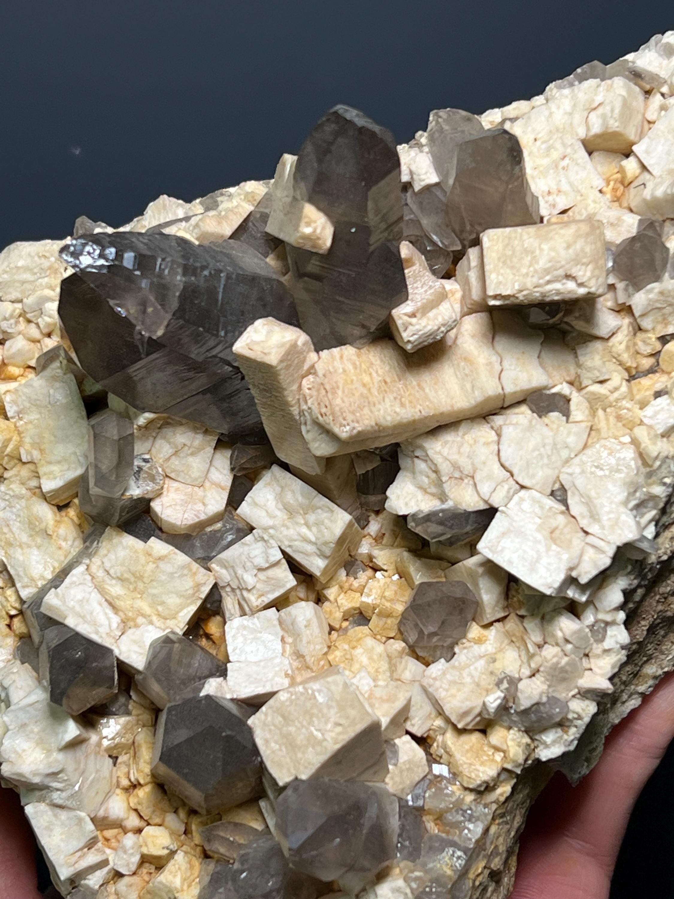 Ortochlase With Smoky Quartz Specimen, 1,5Kg - Crystal Gemstone AE 
