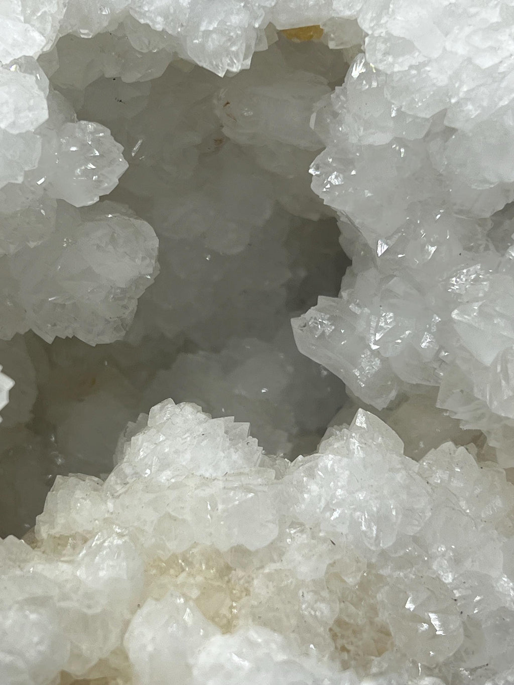 Crystal Quartz Geode - Crystal Gemstone AE 