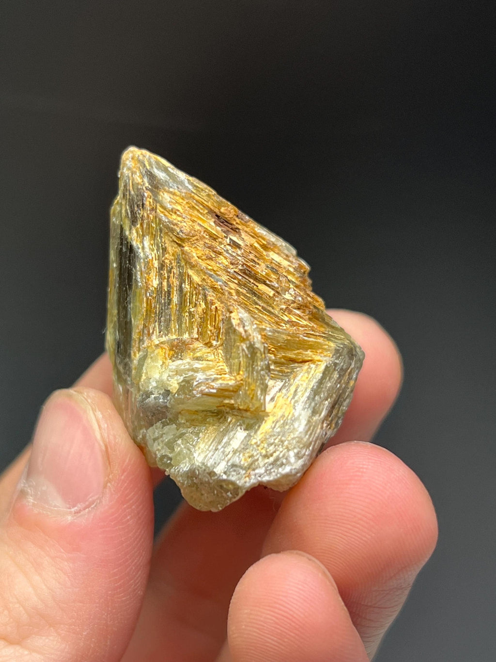 Special Diaspore Zultanite Specimen - Crystal Gemstone AE 