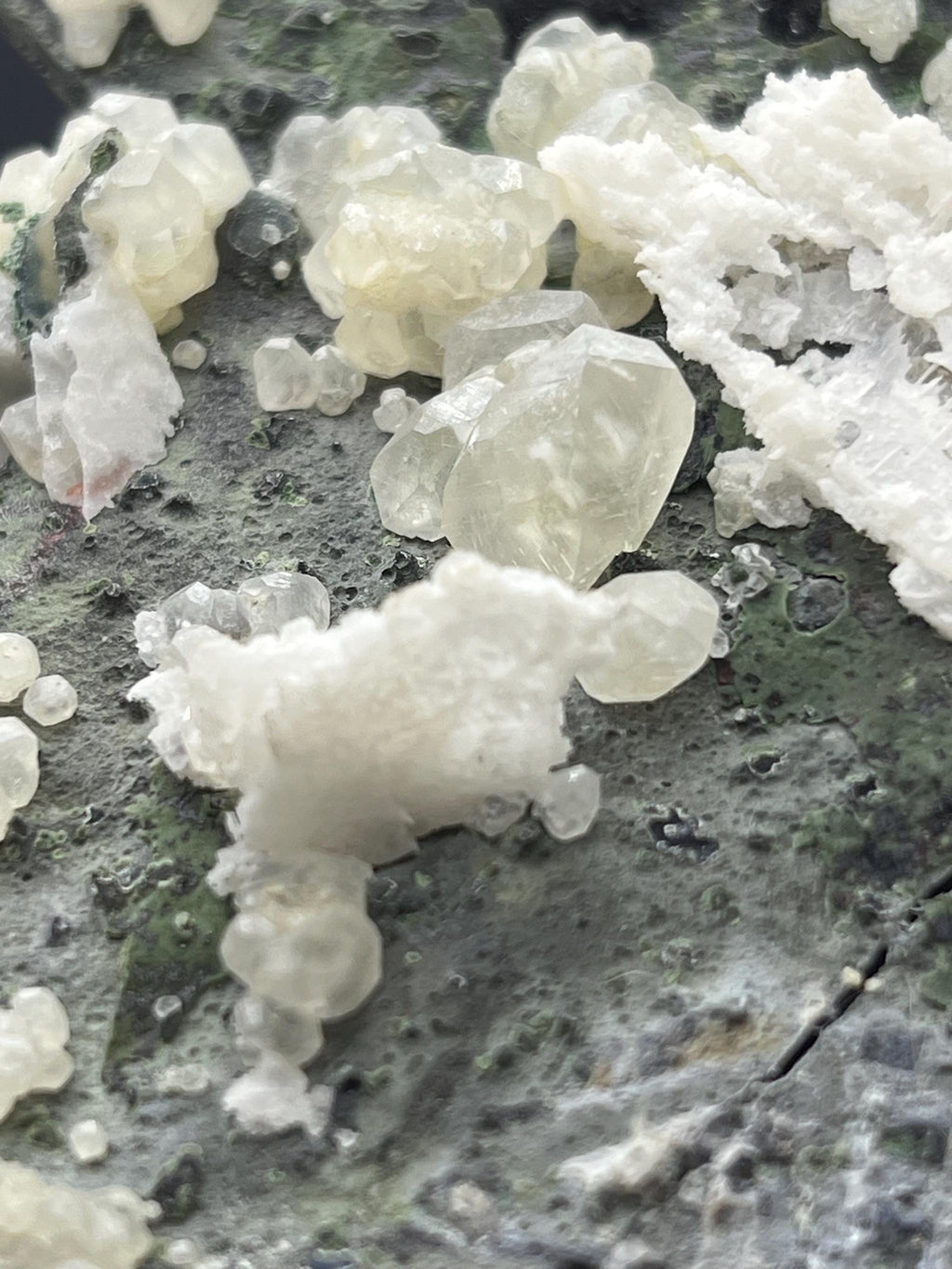 Anhydrite And Calcite On Prehnite - Crystal Gemstone AE 