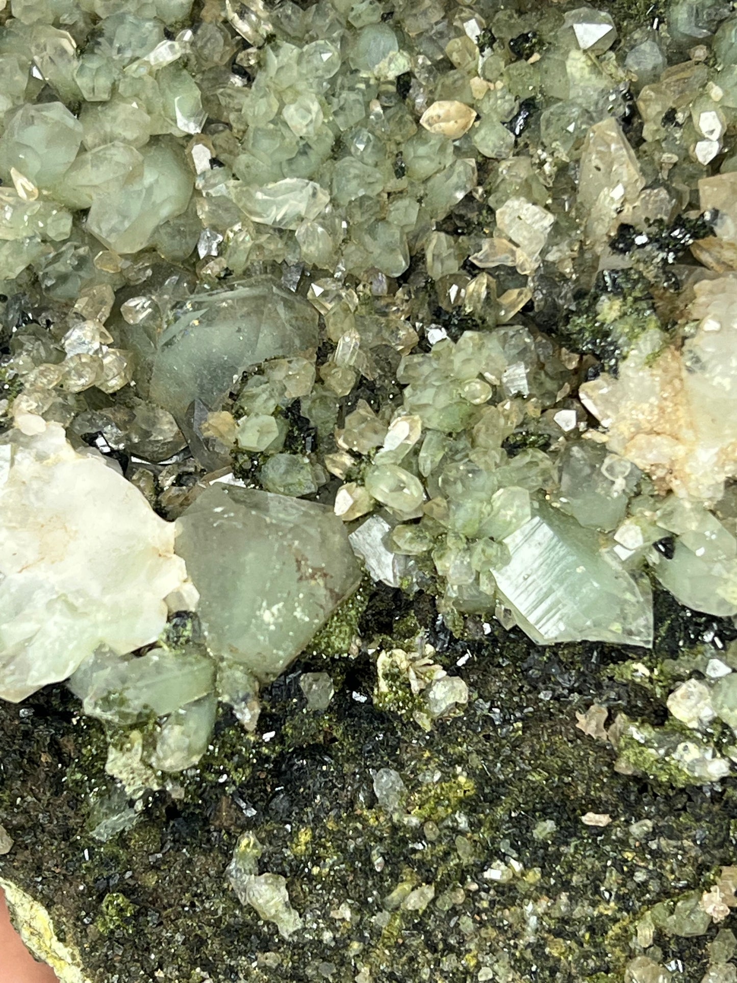 Very Special! Black And Green Epidote With Lodolite Quartz