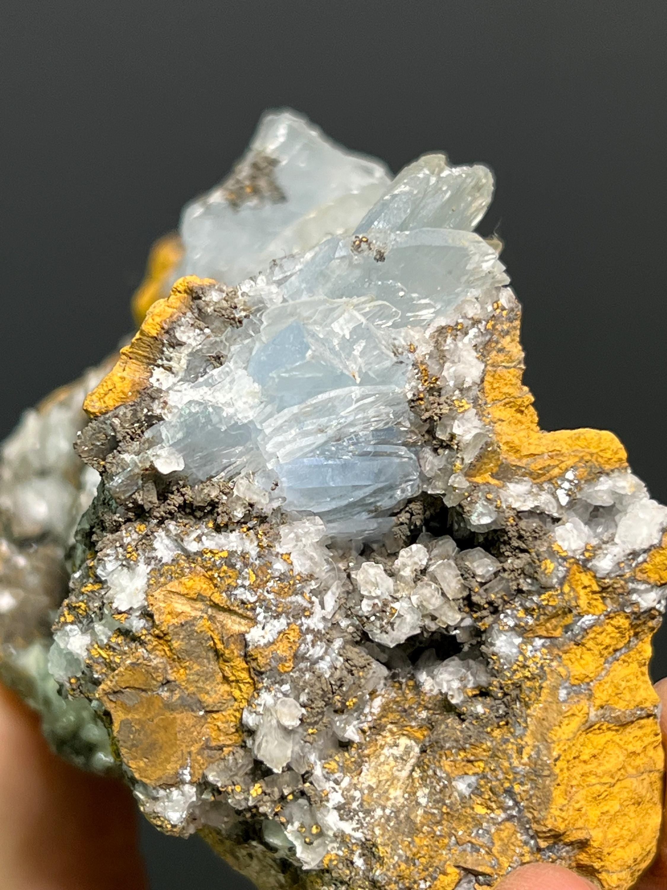 Special Barite Specimen, 400gram - Crystal Gemstone AE 