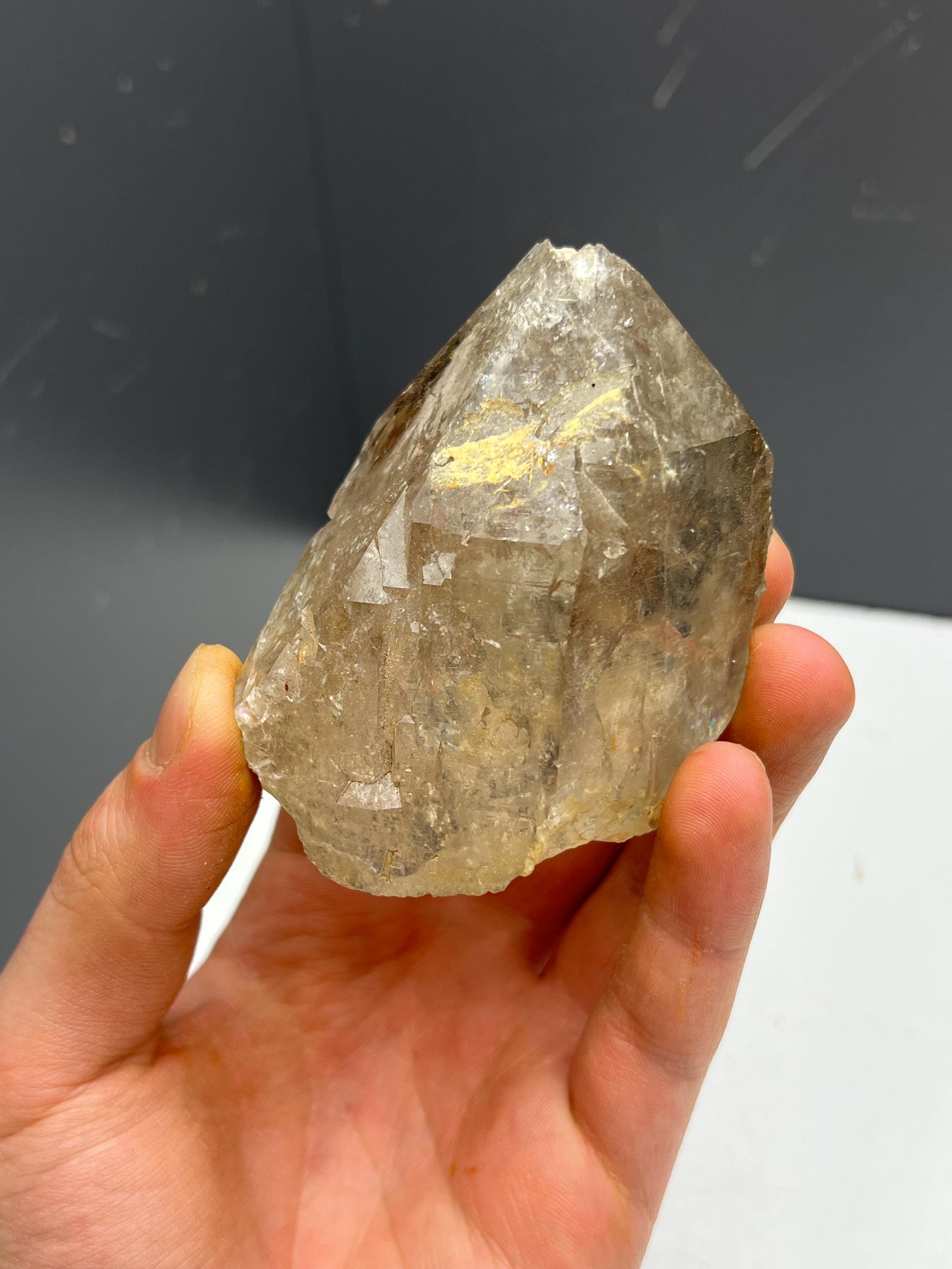 Smoky Quartz Mineral - Crystal Gemstone AE 