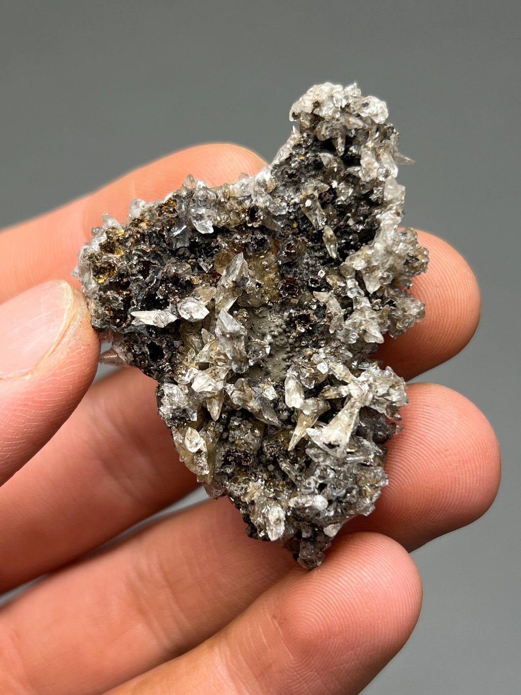 Very Special, Crystal Calcite On Hematite, From Turkey - Crystal Gemstone AE 