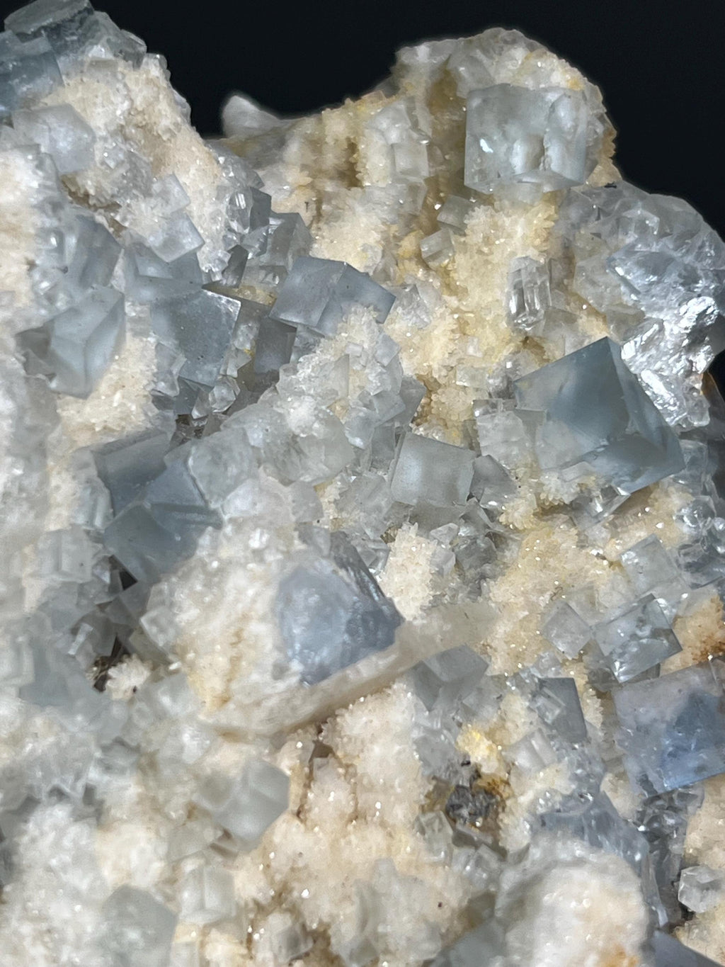 Blue Fluorite With Stilbite, 518gram - Crystal Gemstone AE 