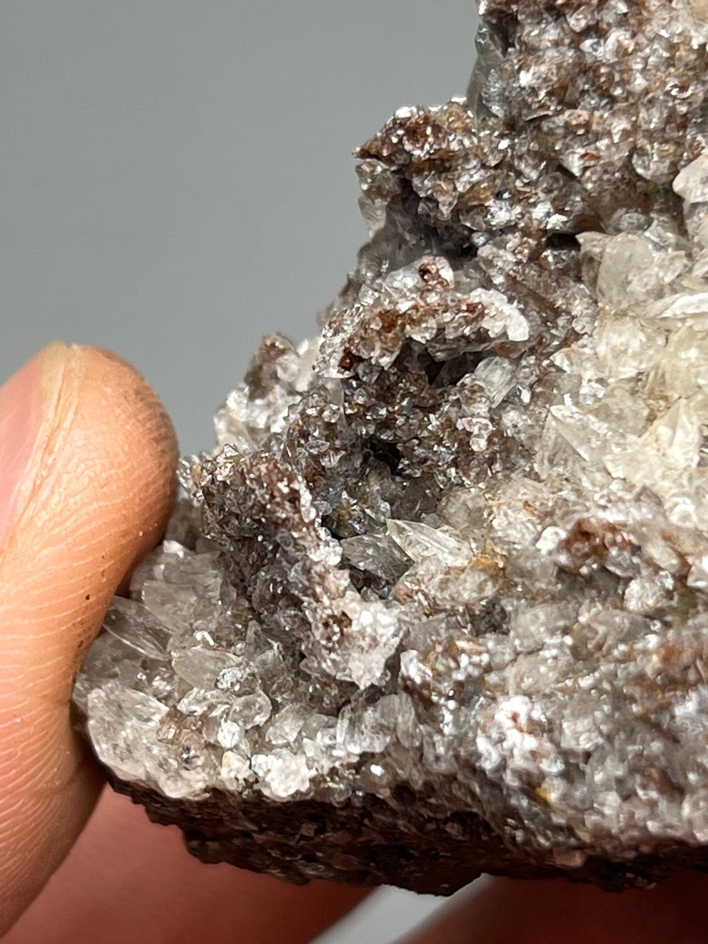 Very Special, Crystal Calcite On Hematite, From Turkey - Crystal Gemstone AE 