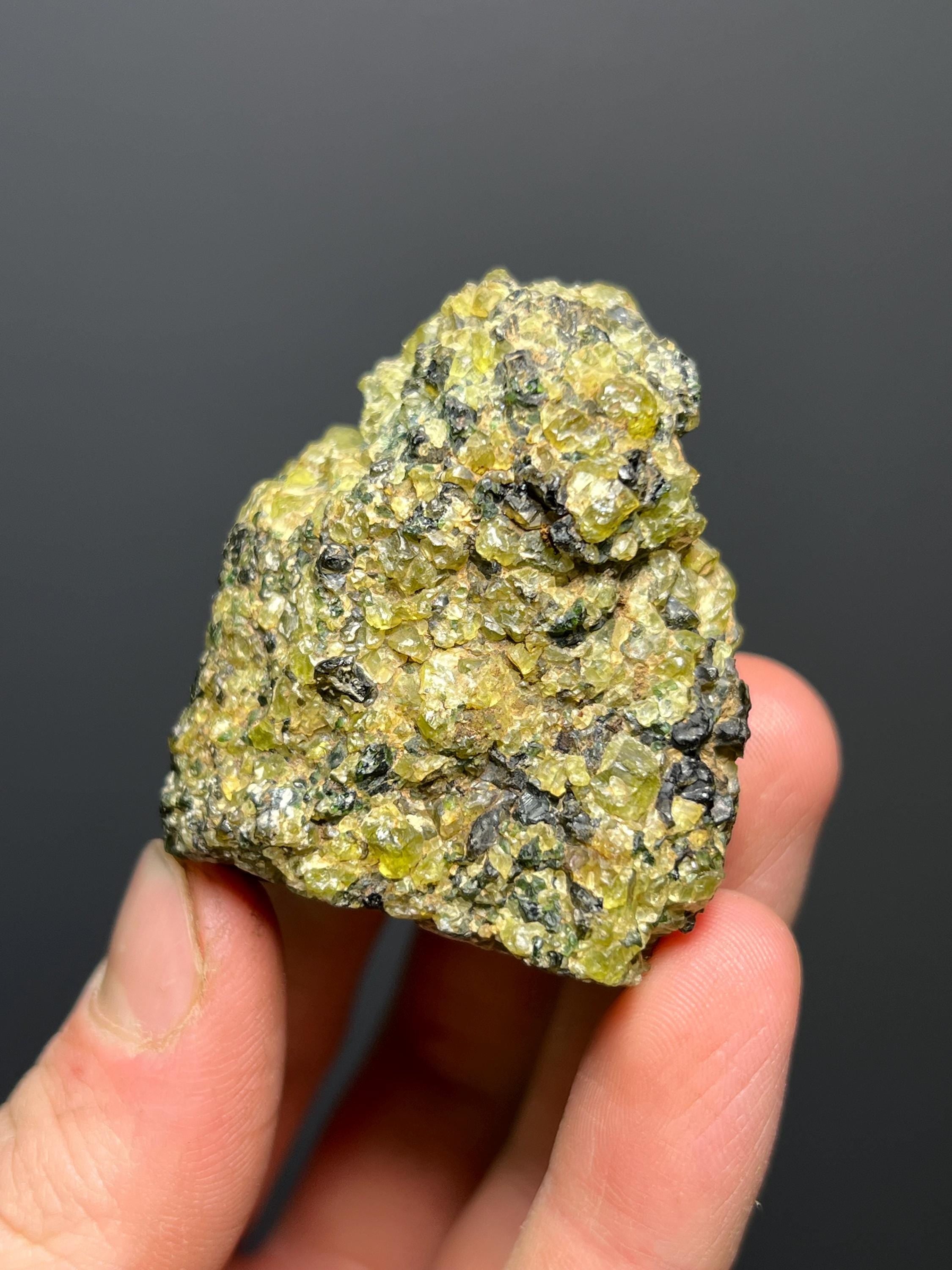 Olivine (Micro Sample) Specimen, 142gram - Crystal Gemstone AE 