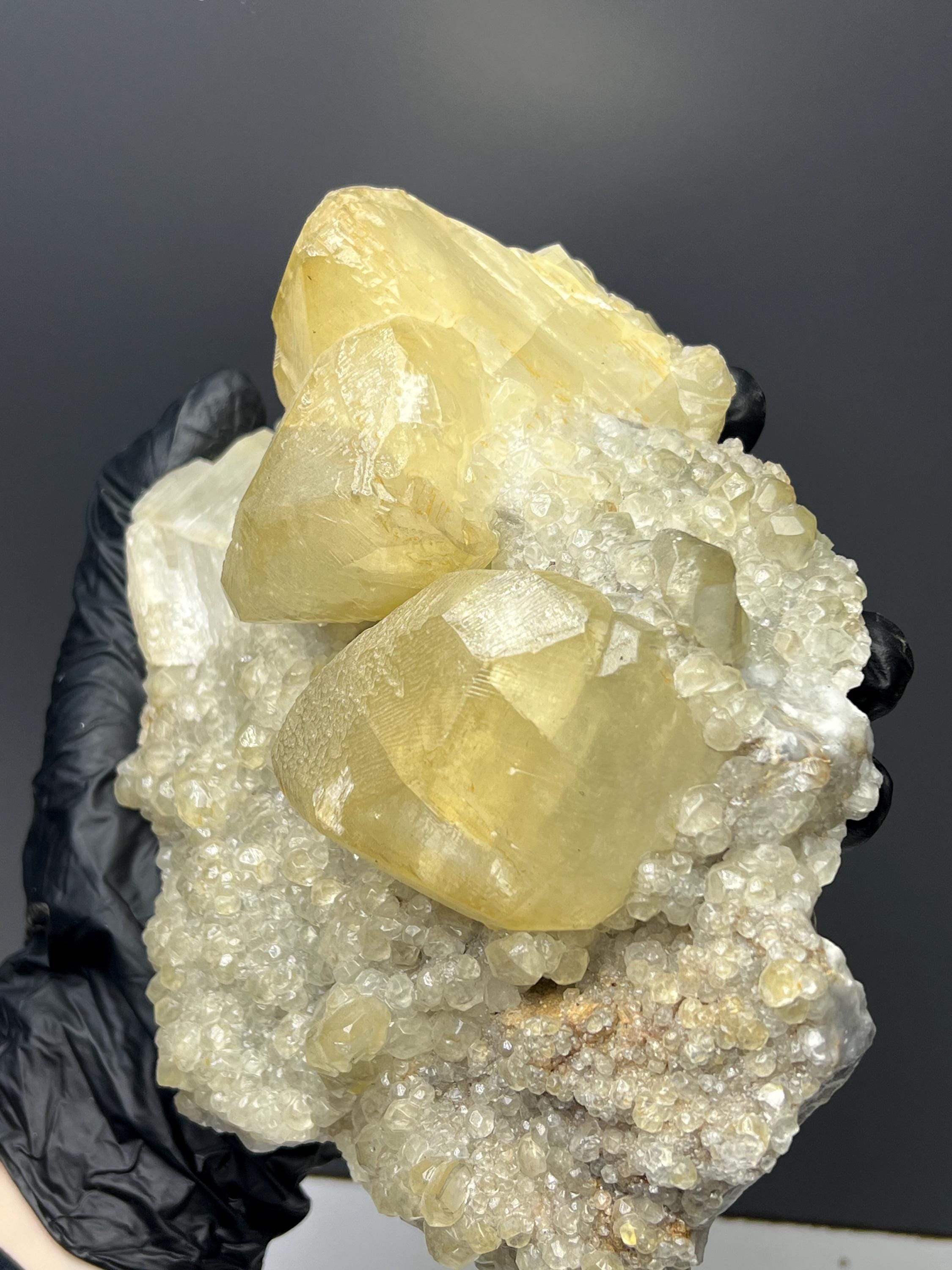 Very Showy, Crystal Calcite With Golden Yellow Calcite Balls - Crystal Gemstone AE 