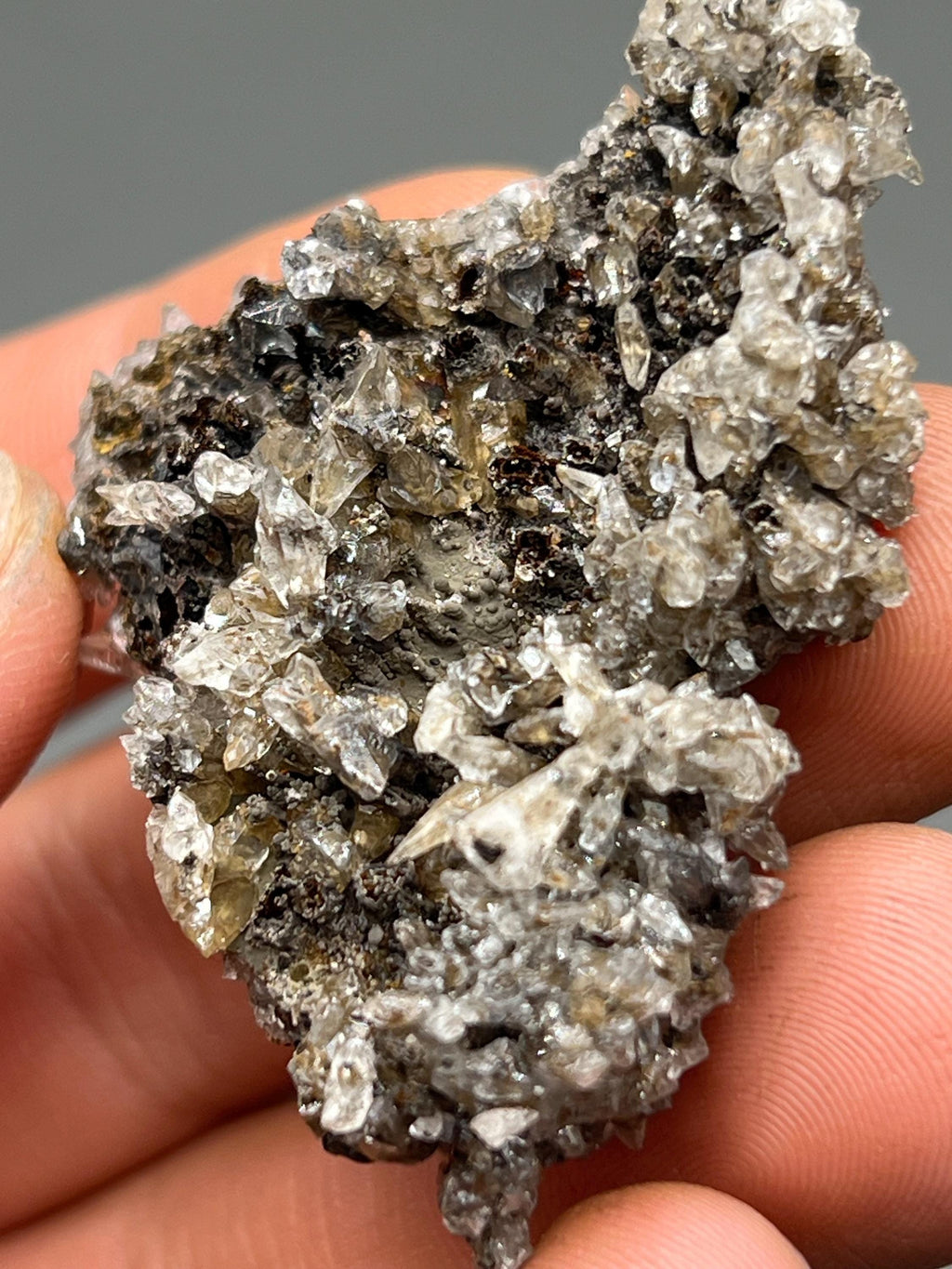 Very Special, Crystal Calcite On Hematite, From Turkey - Crystal Gemstone AE 