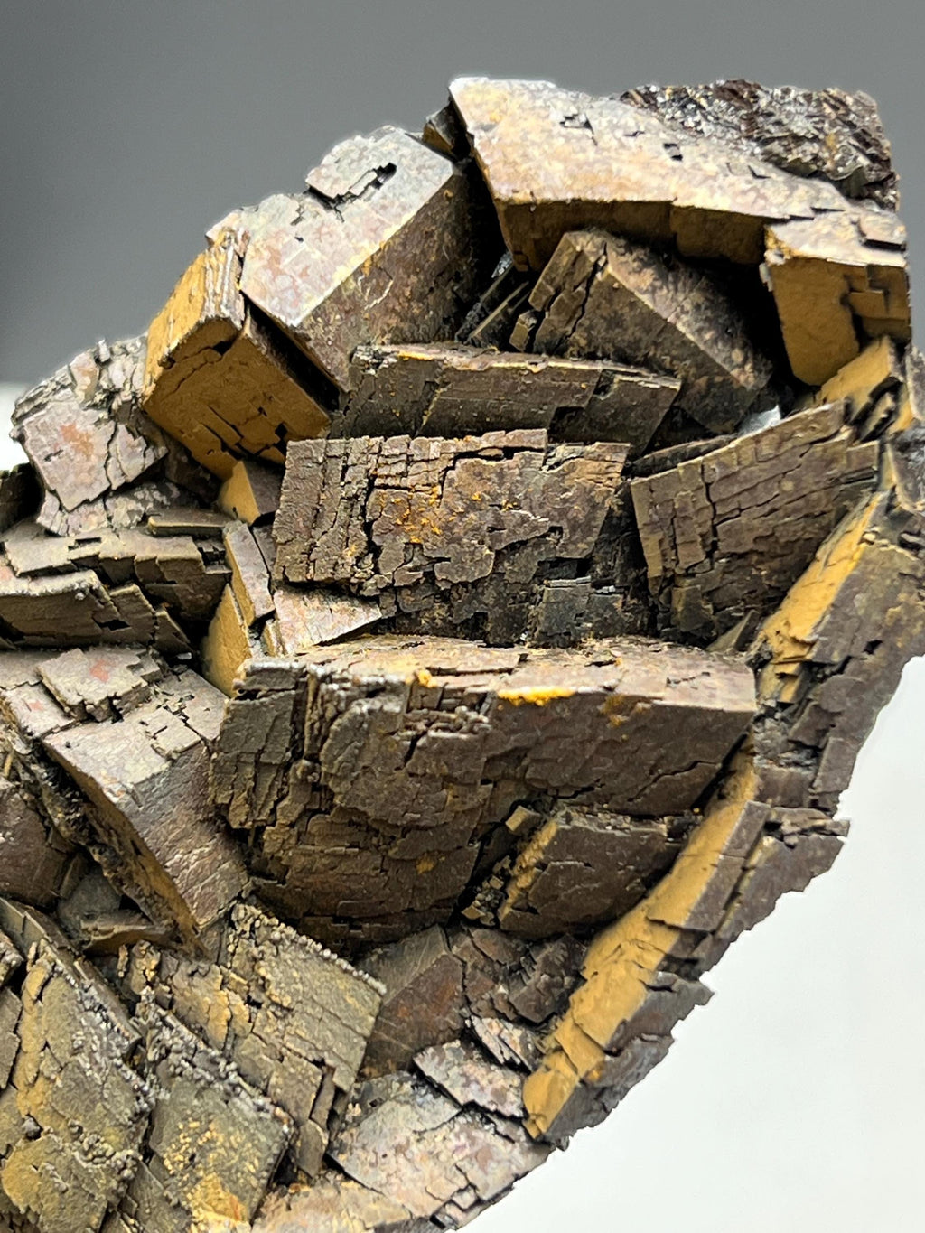 Museum quality, Very showy limonite on iron siderite, From Turkey - Crystal Gemstone AE 