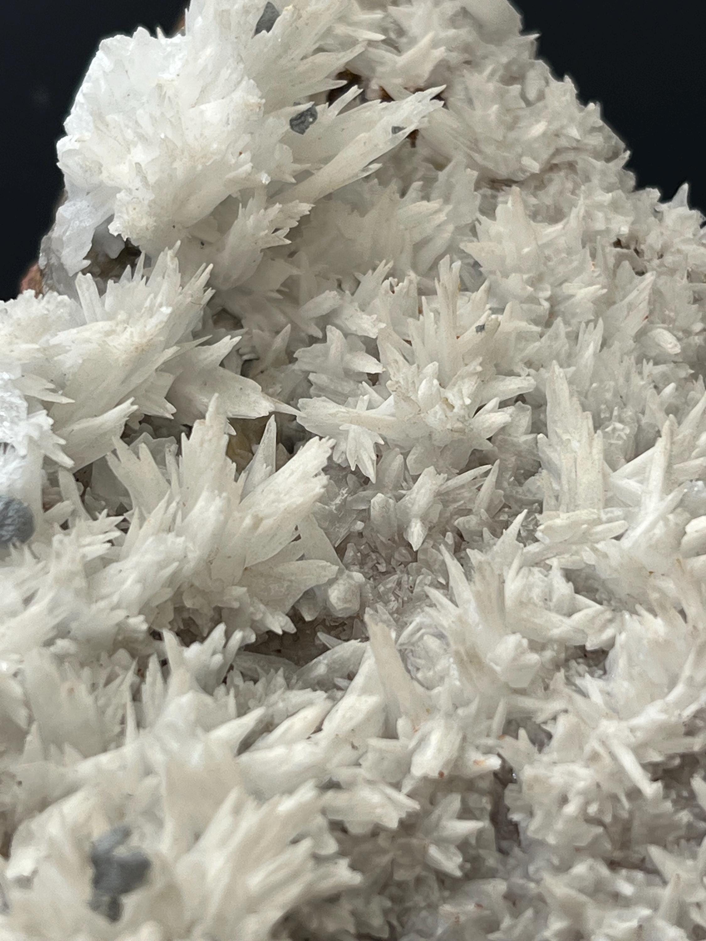 Special Apophyllite Specimen - Crystal Gemstone AE 