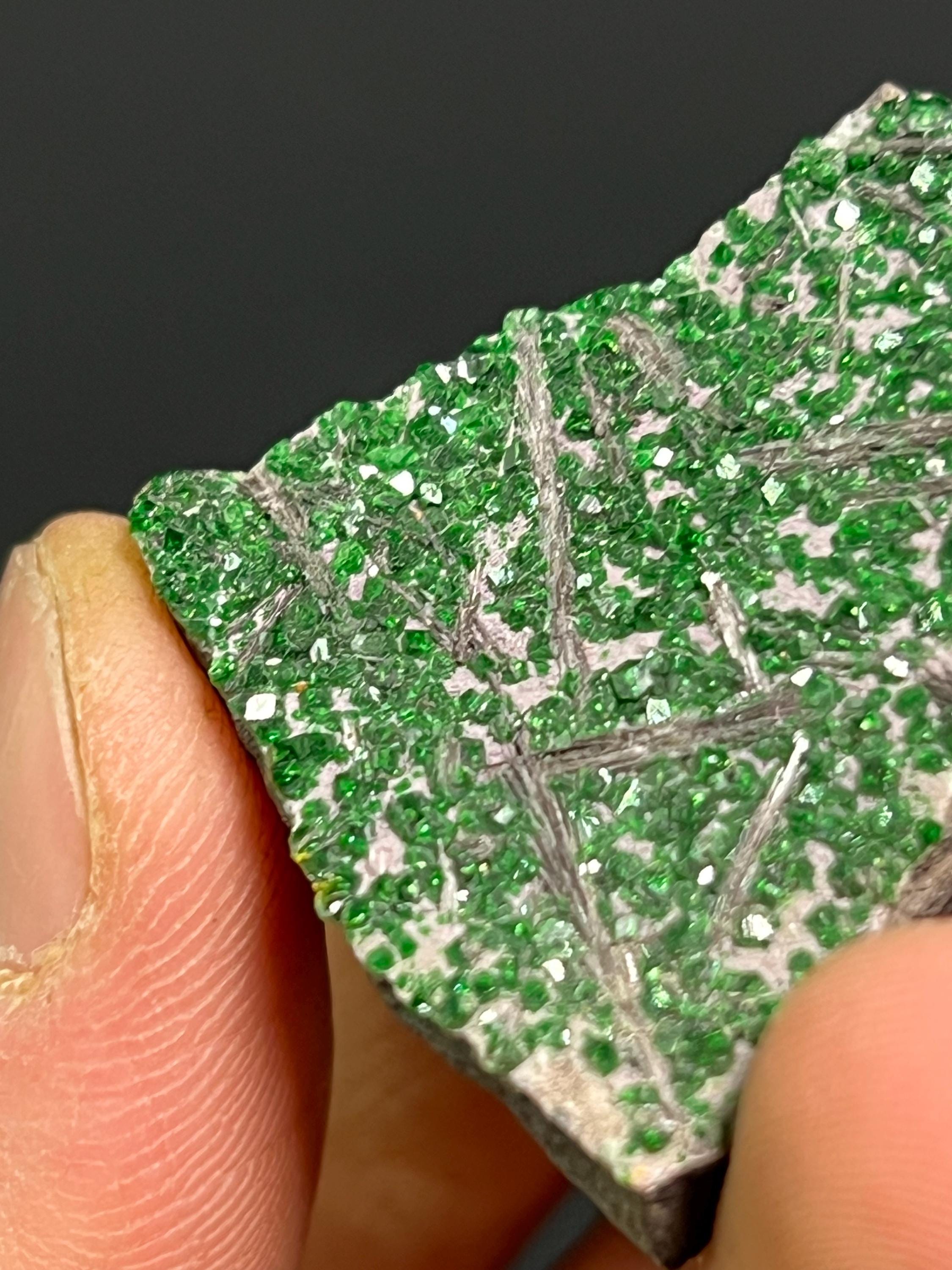 Very Special, Uvarovite Garnet Specimen - Crystal Gemstone AE 