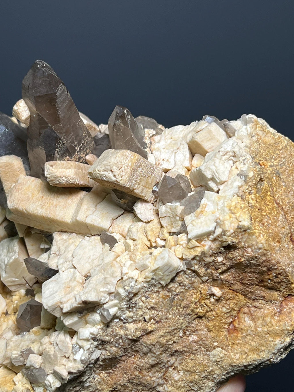 Ortochlase With Smoky Quartz Specimen, 1,5Kg - Crystal Gemstone AE 