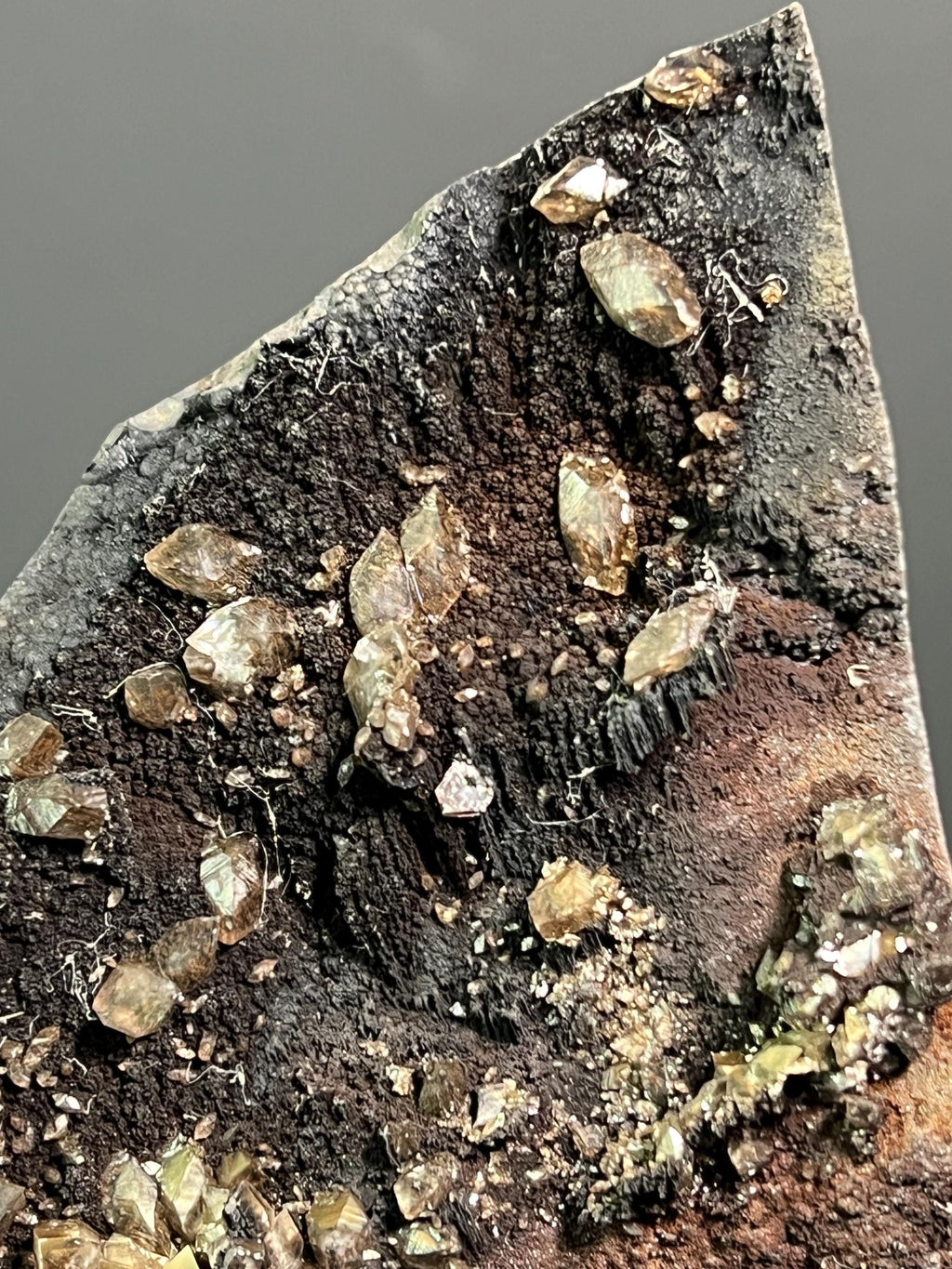 Museum Quality, Unique Specimen, Crystal Barite And Limonite With Goethite - Crystal Gemstone AE 