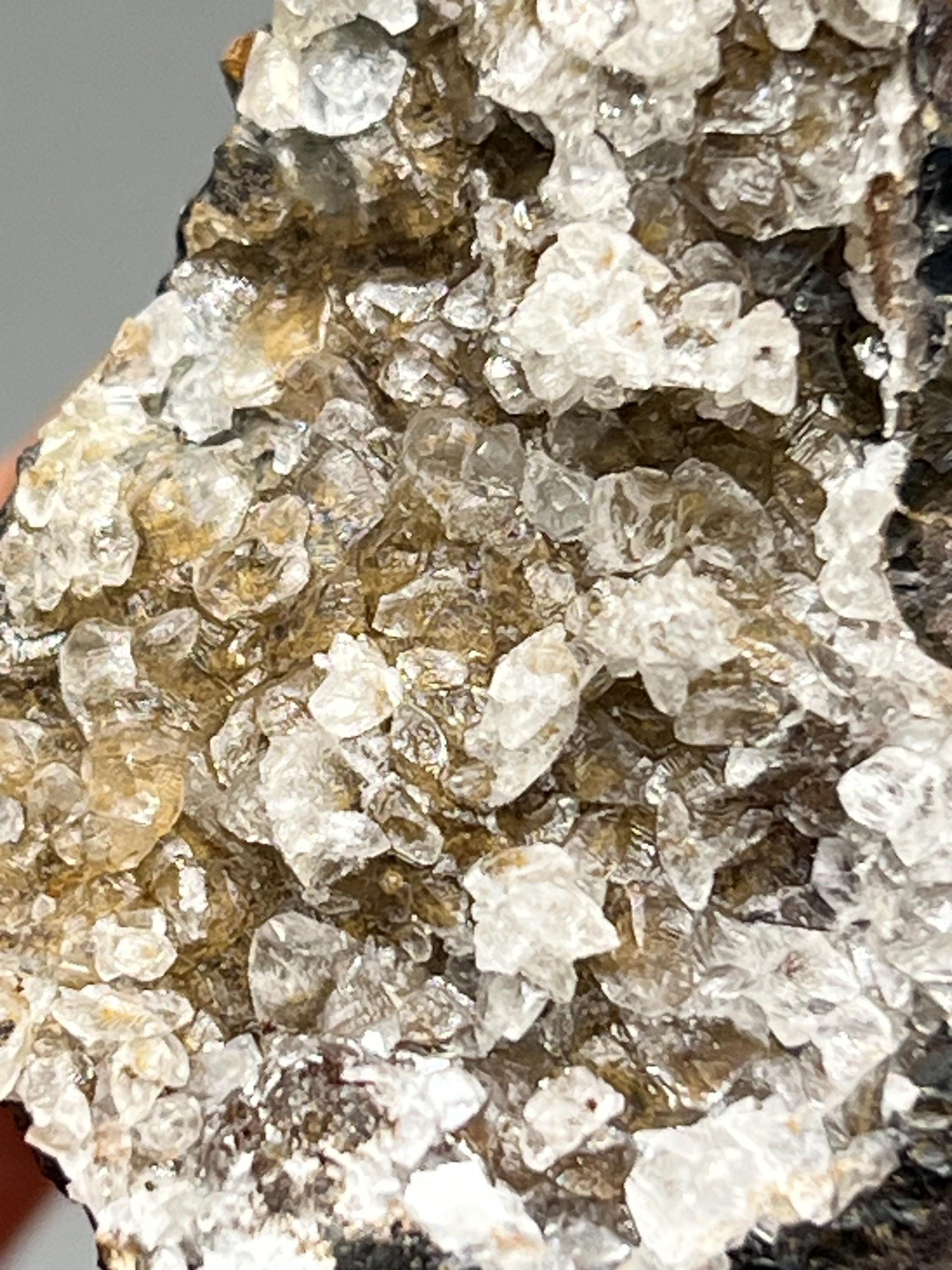 Very Special, Crystal Calcite On Hematite, From Turkey - Crystal Gemstone AE 