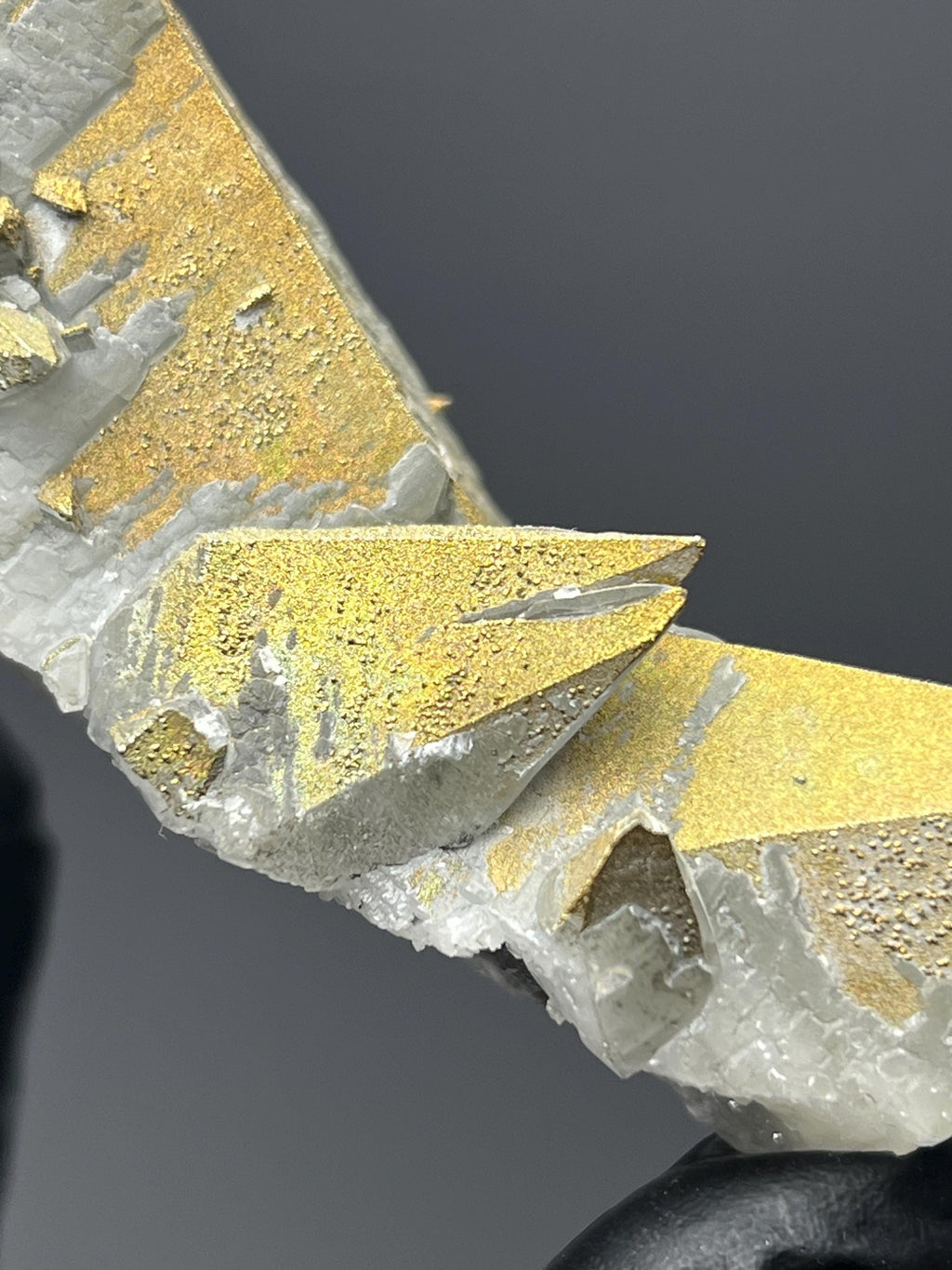 Chalcopyrite On Gray Crystal Calcite - Crystal Gemstone AE 