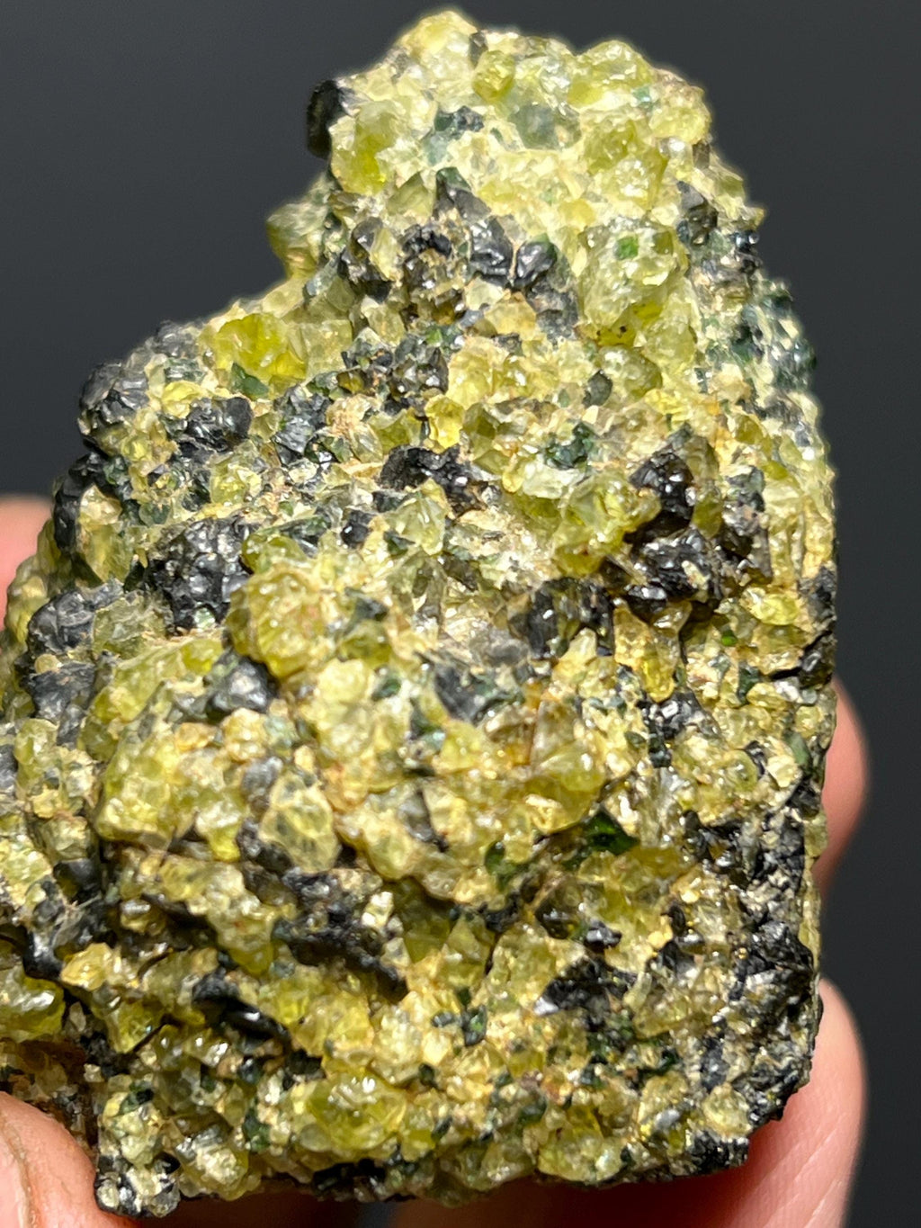 Olivine (Micro Sample) Specimen, 142gram - Crystal Gemstone AE 