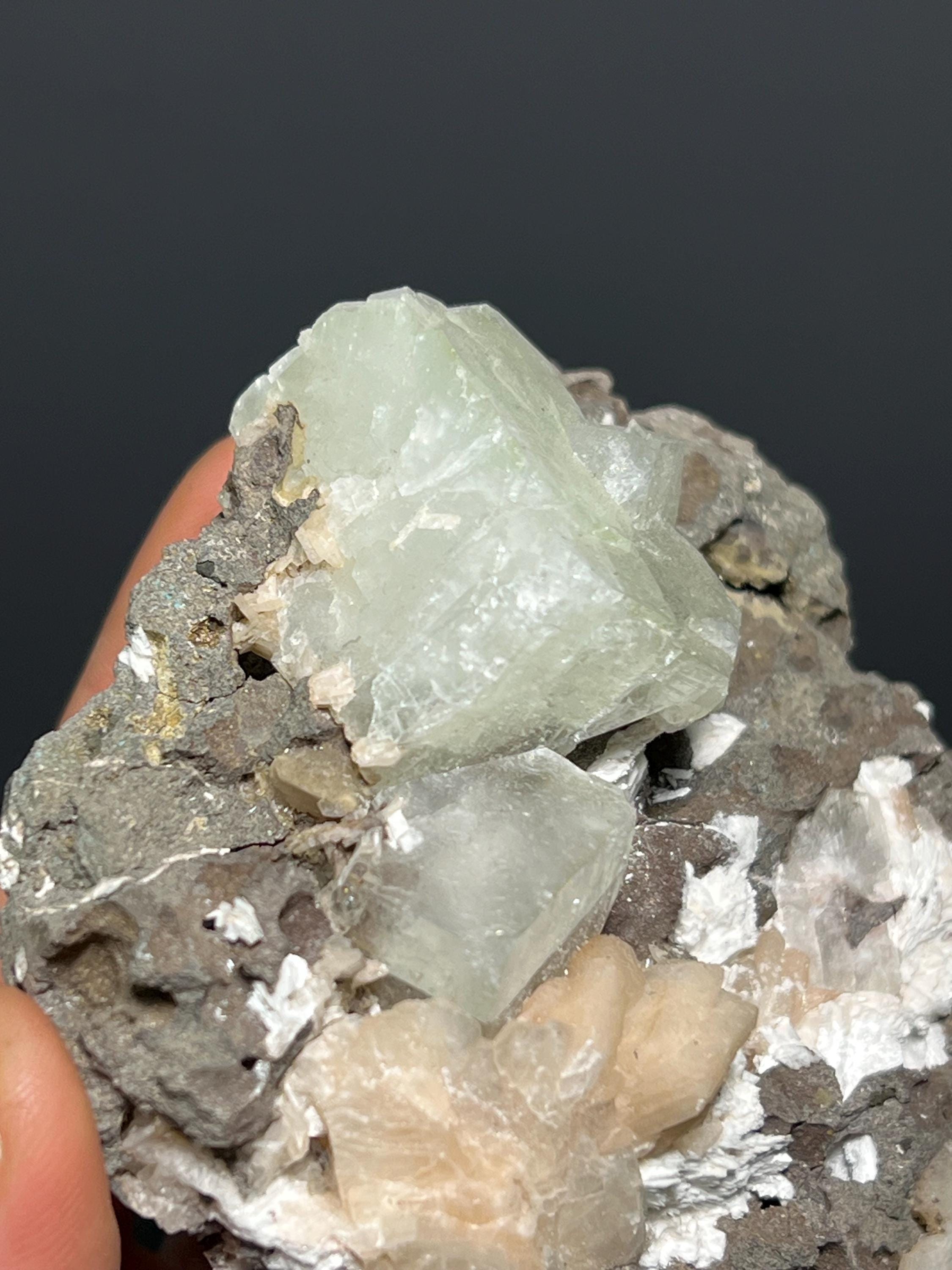 Apophyllite With Scolecite On Bassalt With Stilbite, 524gram - Crystal Gemstone AE 