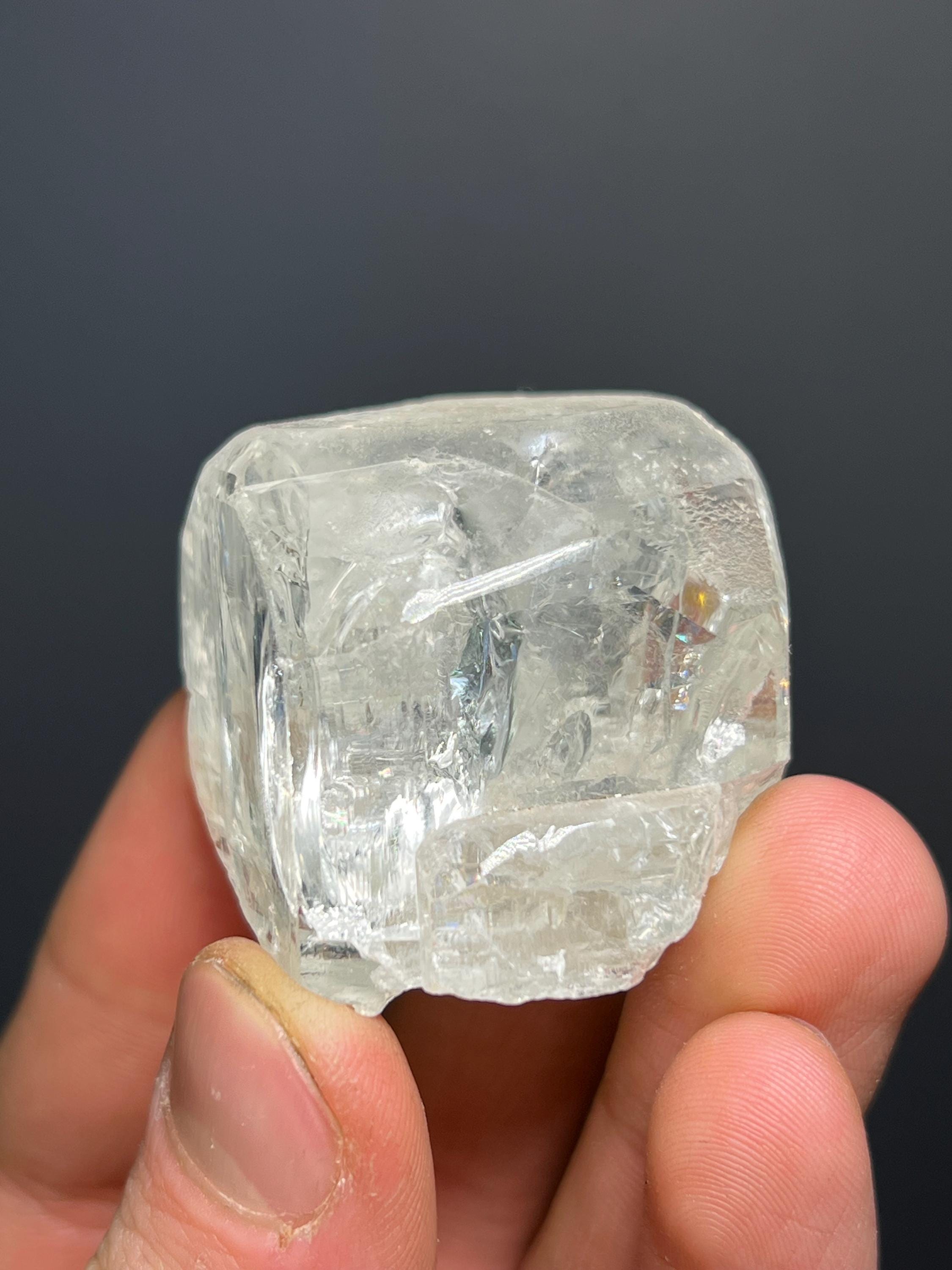 Natural Topaz Crystal – Brazilian Gemstone Specimen - Crystal Gemstone AE 