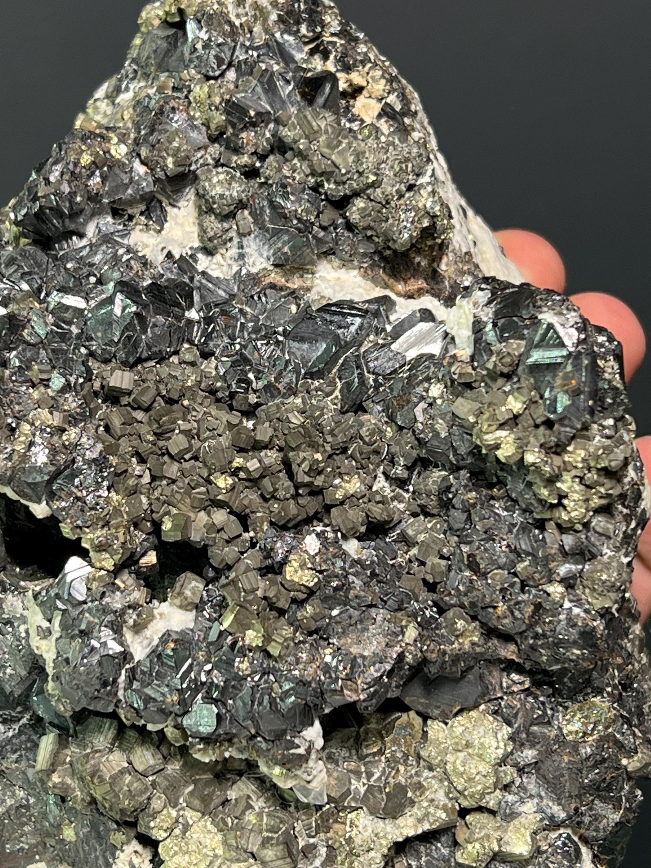 Pyrite, Galena, Quartz And Tetrahedrite, 2,7kg - Crystal Gemstone AE 