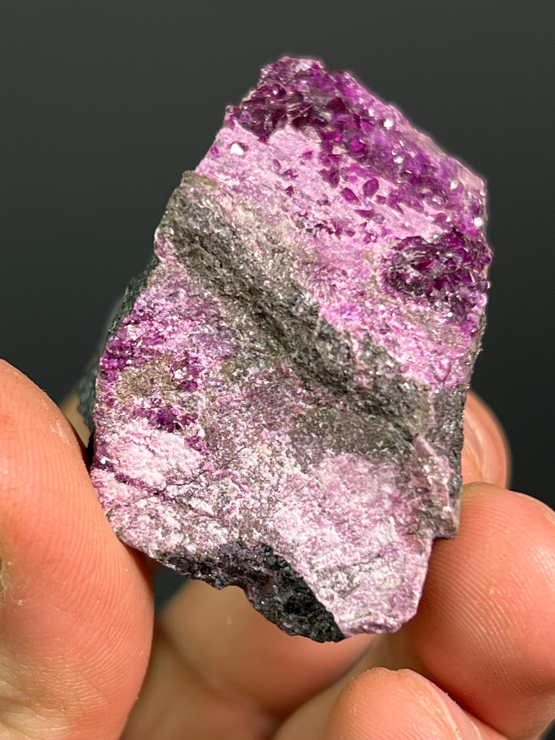 Very Special Beautiful Kammererite Specimen - Crystal Gemstone AE 