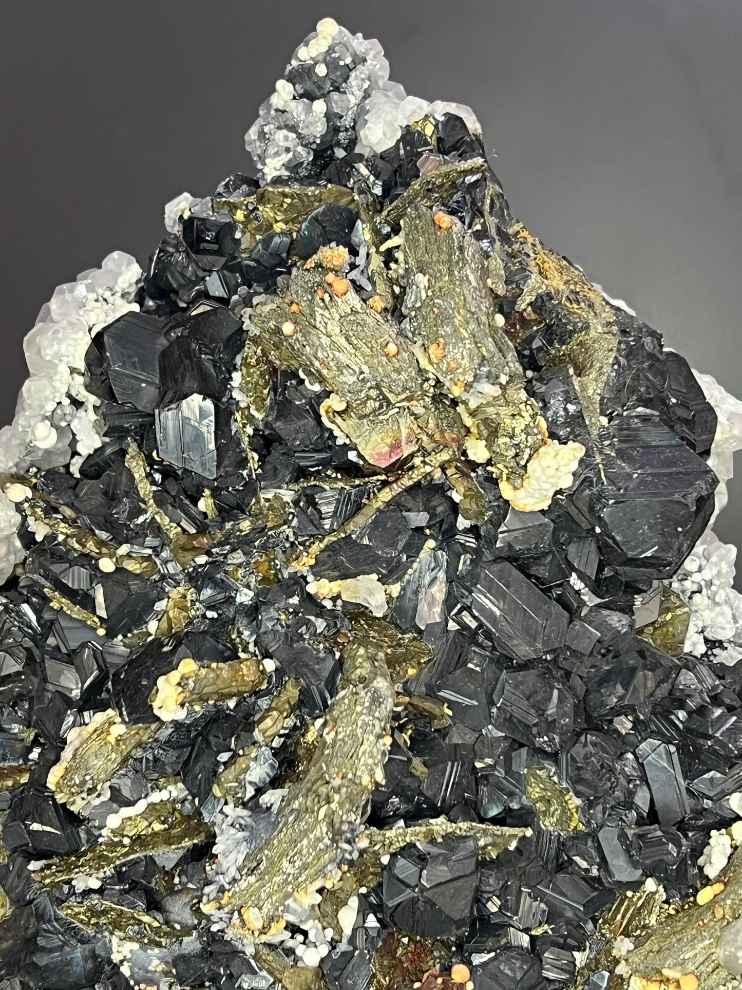 Kosovo Mineral Specimen: Tetrahedrite, Sphalerite, Chalcopyrite, Quartz - Crystal Gemstone AE 