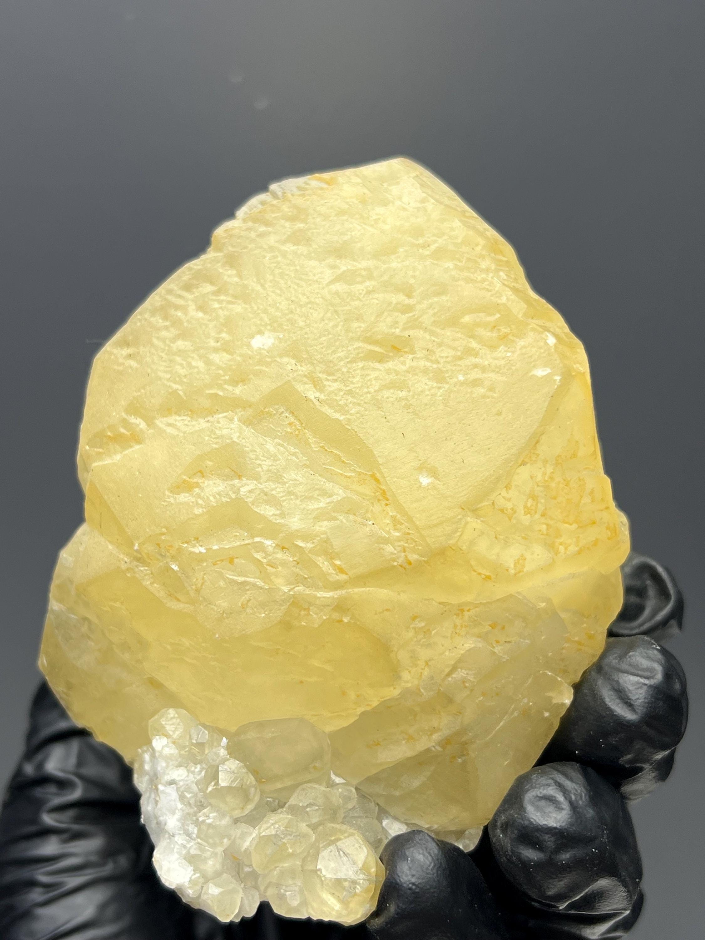 Very Very Special Golden Yellow Crystal Calcite Specimen - Crystal Gemstone AE 