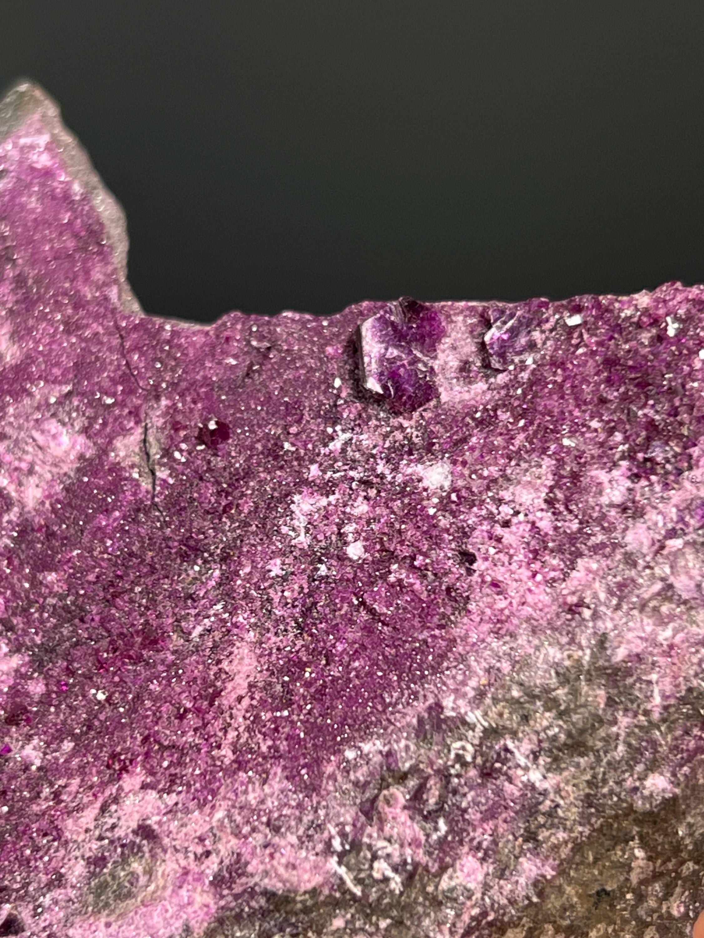 Special Showy Kammererite Specimen - Crystal Gemstone AE 