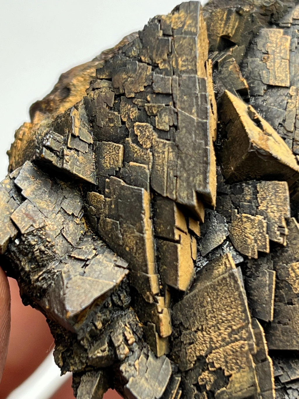 Museum quality, Very showy limonite on iron siderite, From Turkey - Crystal Gemstone AE 