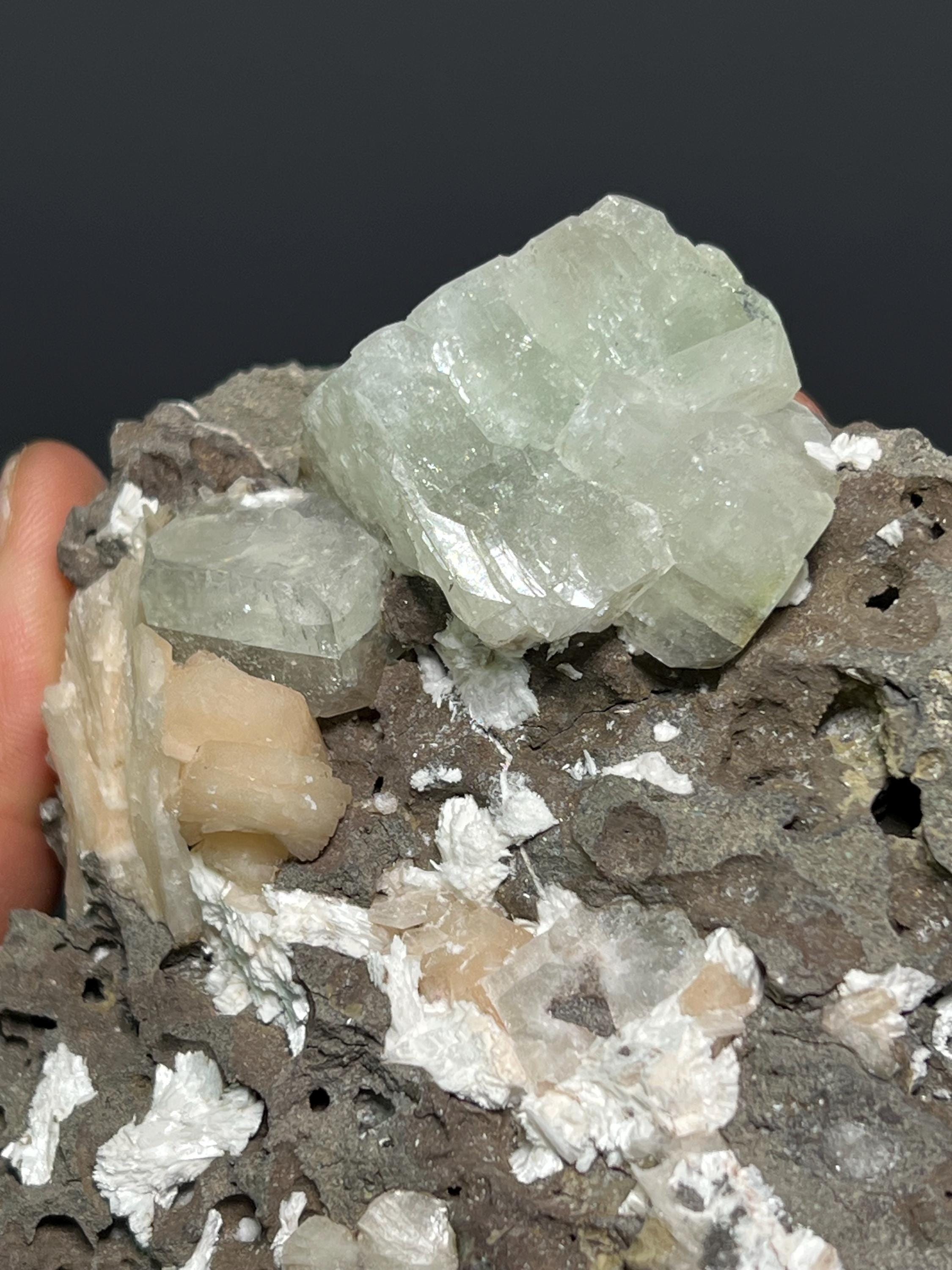 Apophyllite With Scolecite On Bassalt With Stilbite, 524gram - Crystal Gemstone AE 