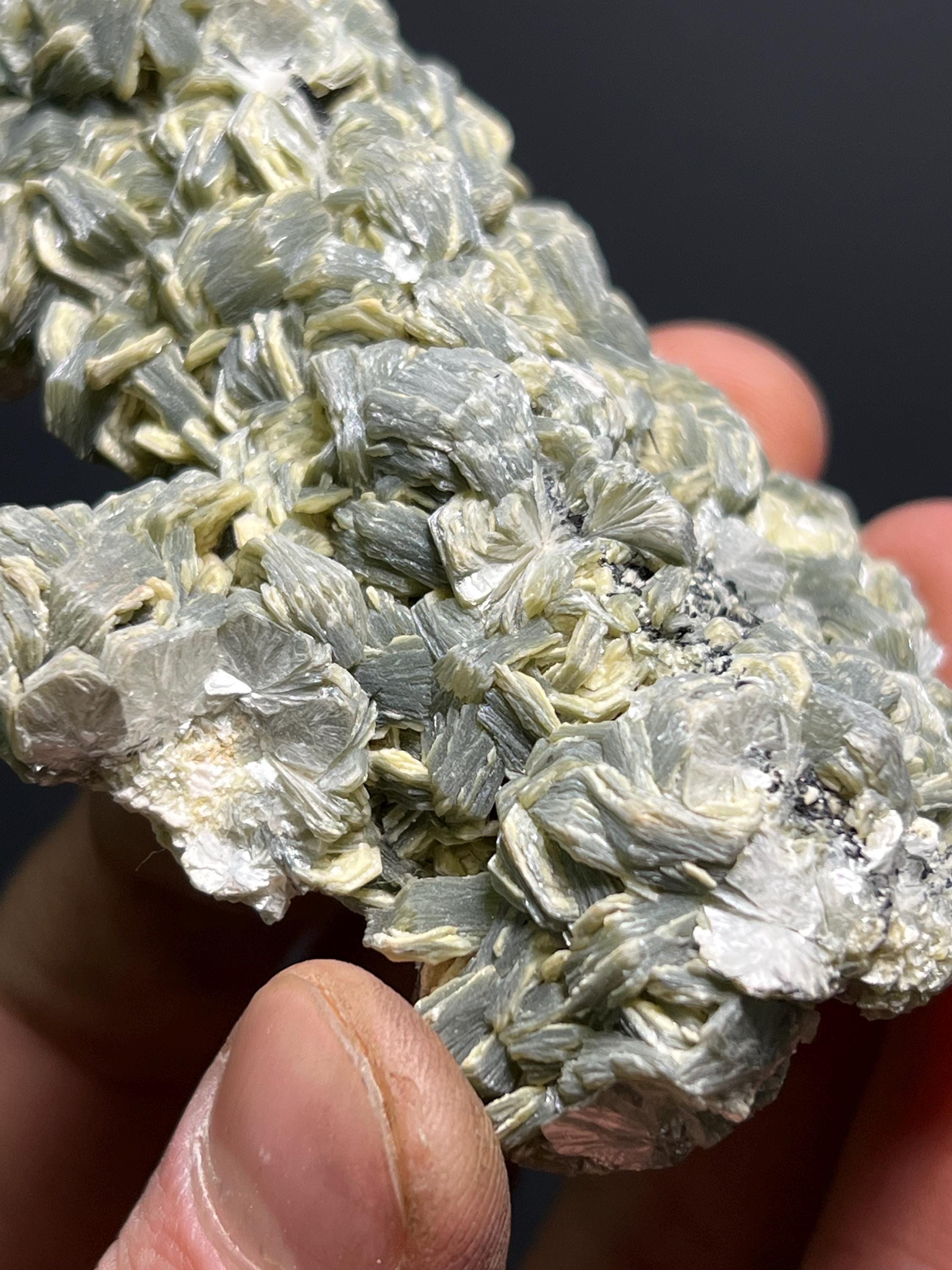 Special Vermiculite With Tourmaline Specimen, 92gram - Crystal Gemstone AE 
