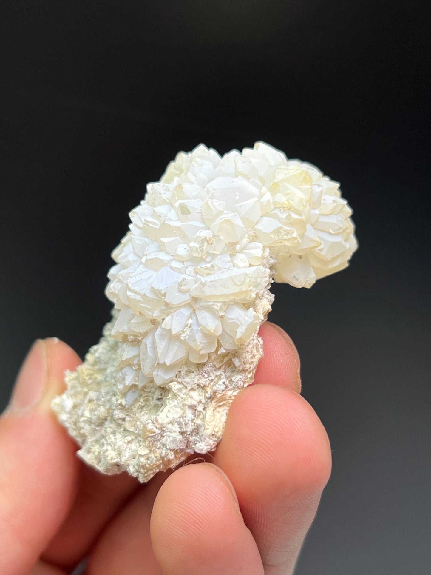 Special Crystal Quartz Specimen - Crystal Gemstone AE 