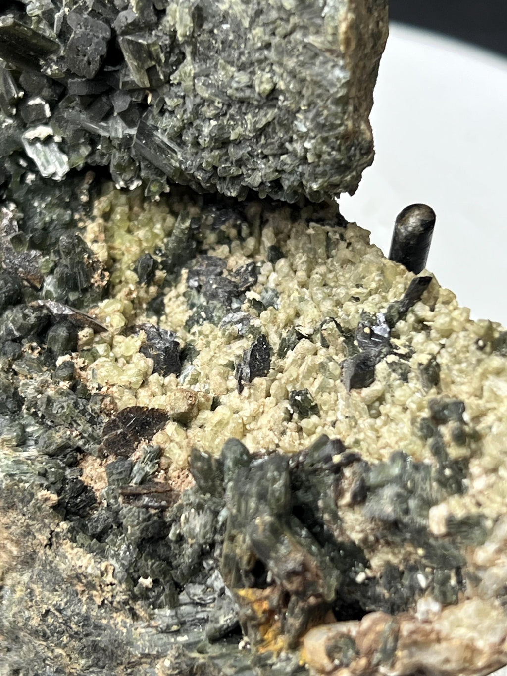 Actinolite, Sphalerite, Calcite And Barite Specimen - Crystal Gemstone AE 