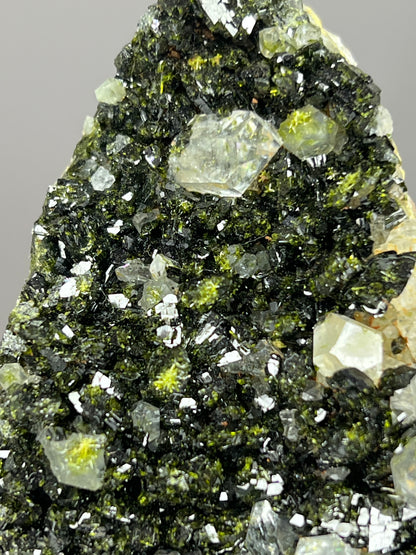 Very Special Formation! Black Epidote With Green Epidote Quartz