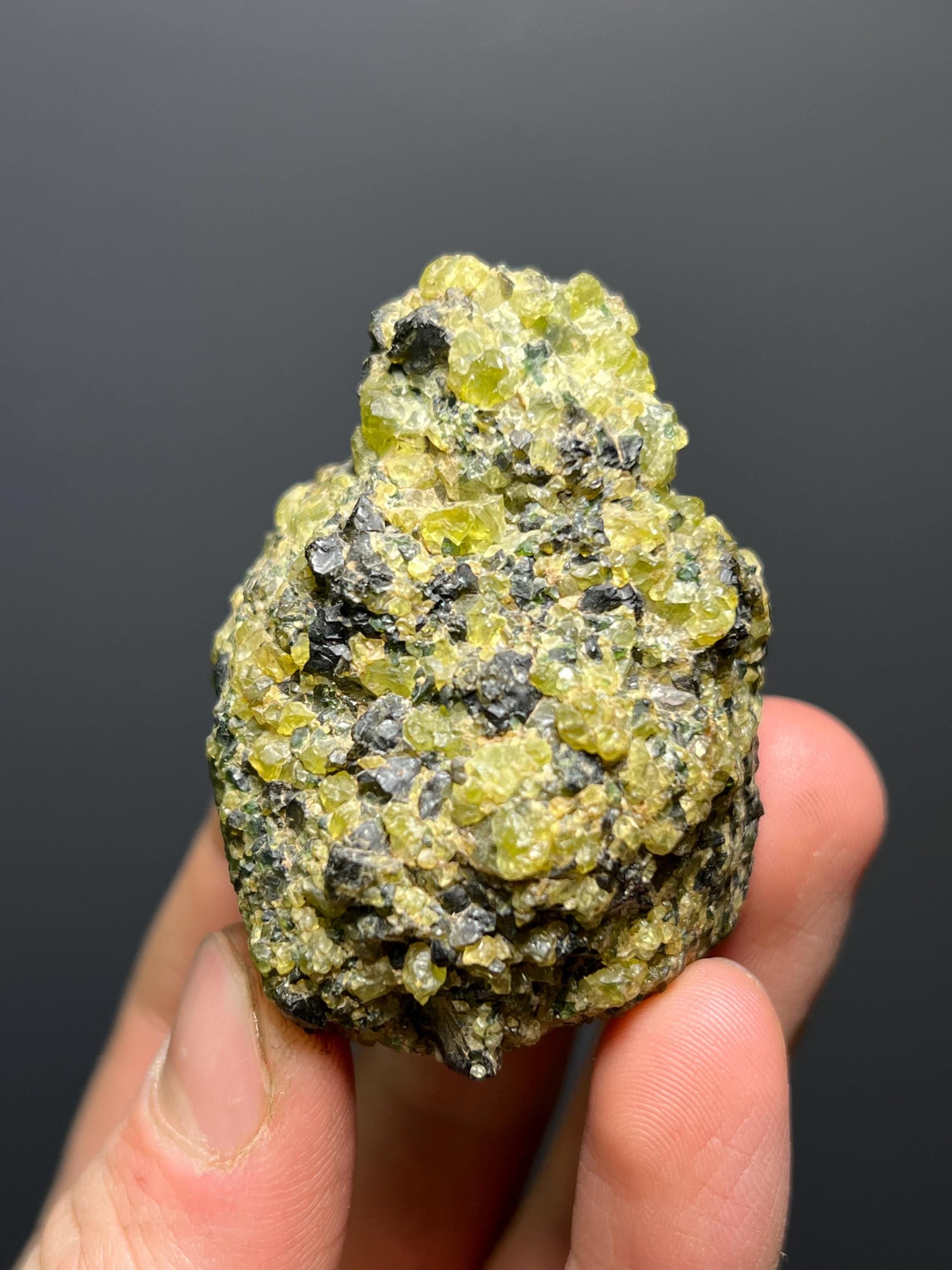 Olivine (Micro Sample) Specimen, 142gram - Crystal Gemstone AE 