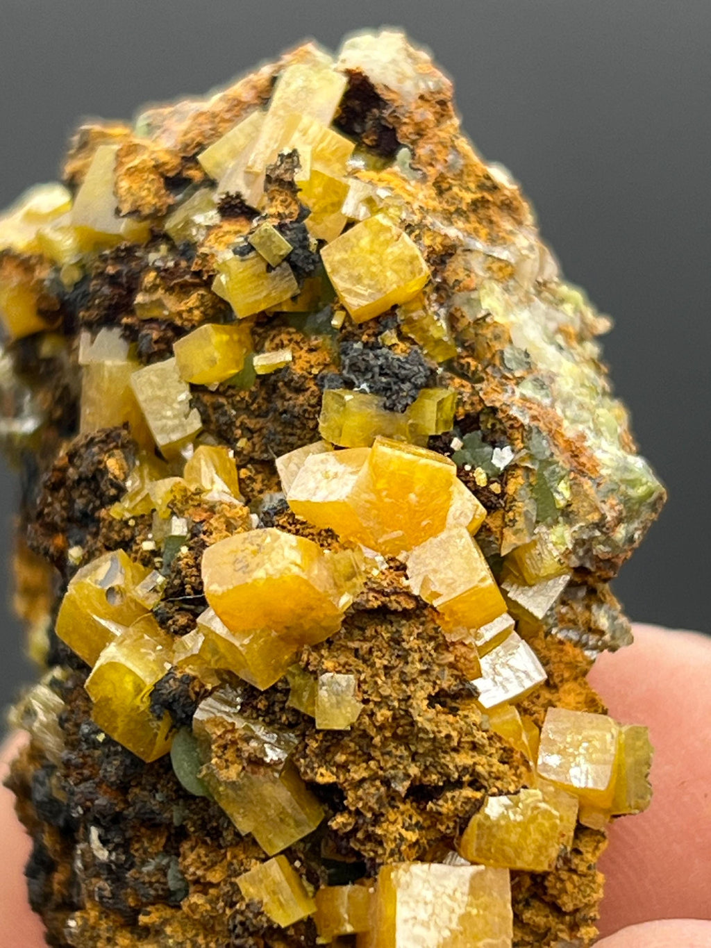 Wulfenite, From Arizona - Crystal Gemstone AE 