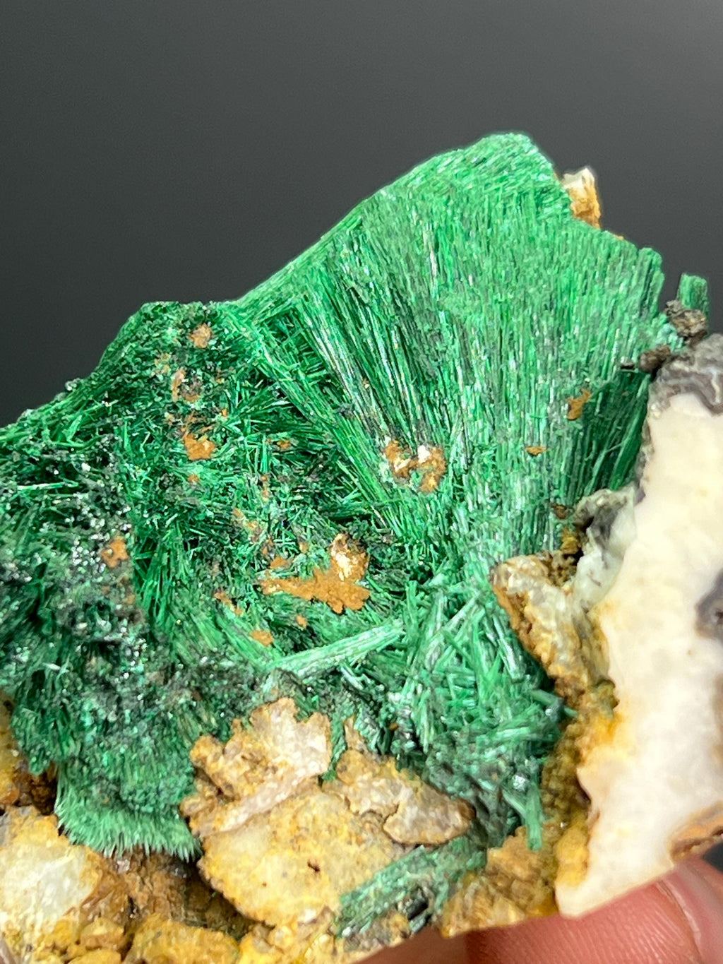 Special Malachite Specimen - Crystal Gemstone AE 