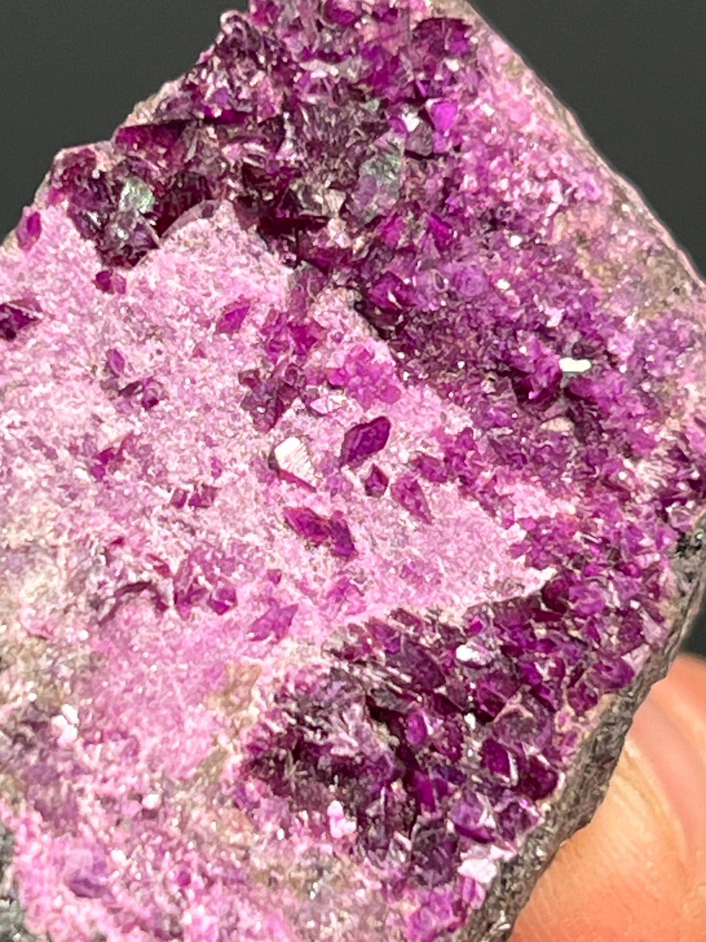 Very Special Beautiful Kammererite Specimen - Crystal Gemstone AE 