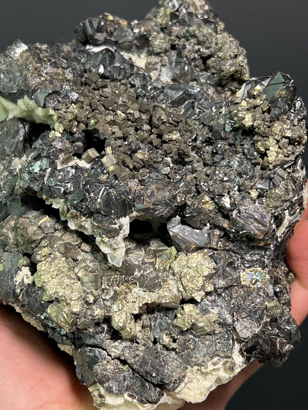 Pyrite, Galena, Quartz And Tetrahedrite, 2,7kg - Crystal Gemstone AE 