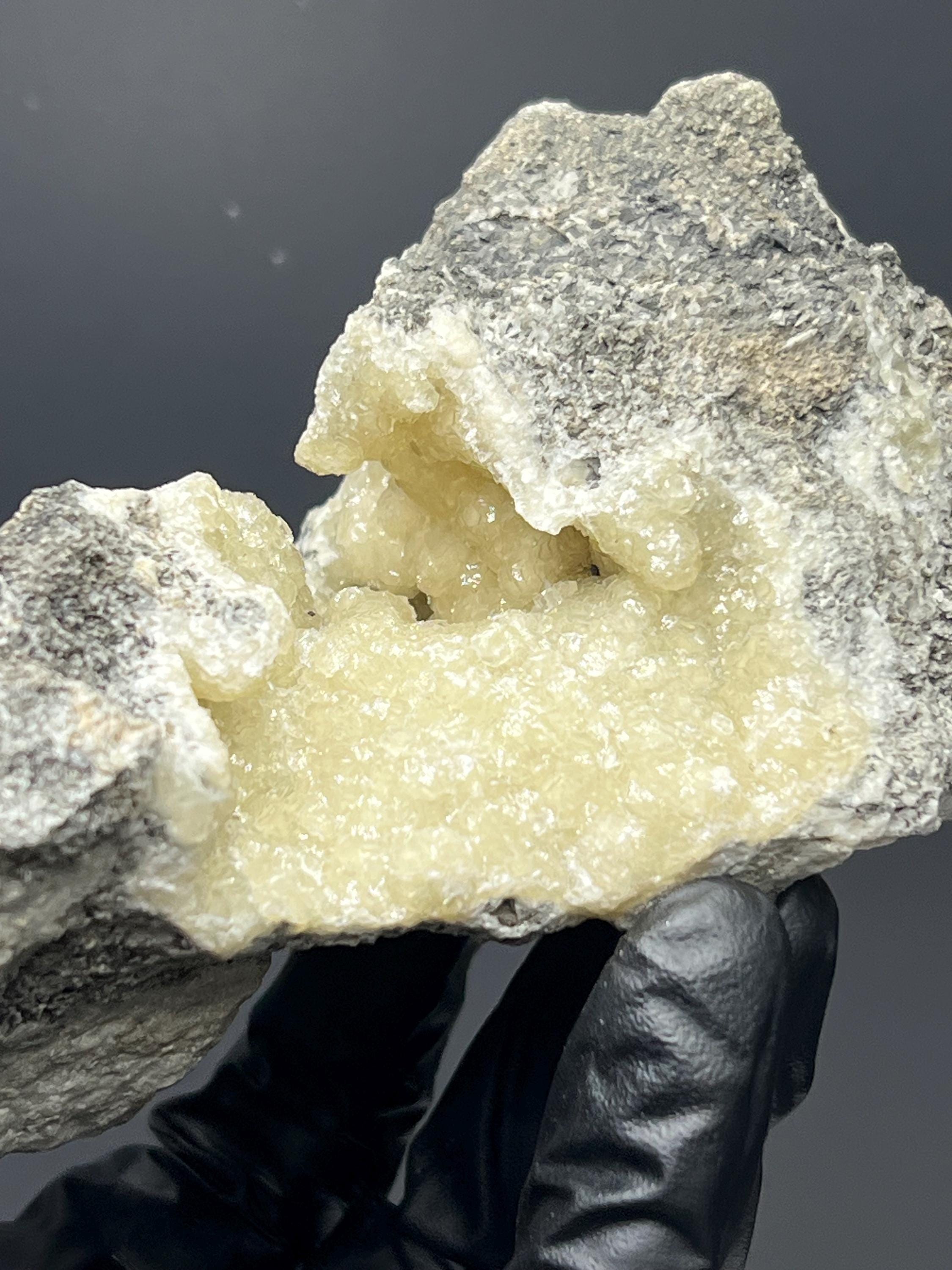 Two Sided Smithsonite On Matrix Specimen - Crystal Gemstone AE 