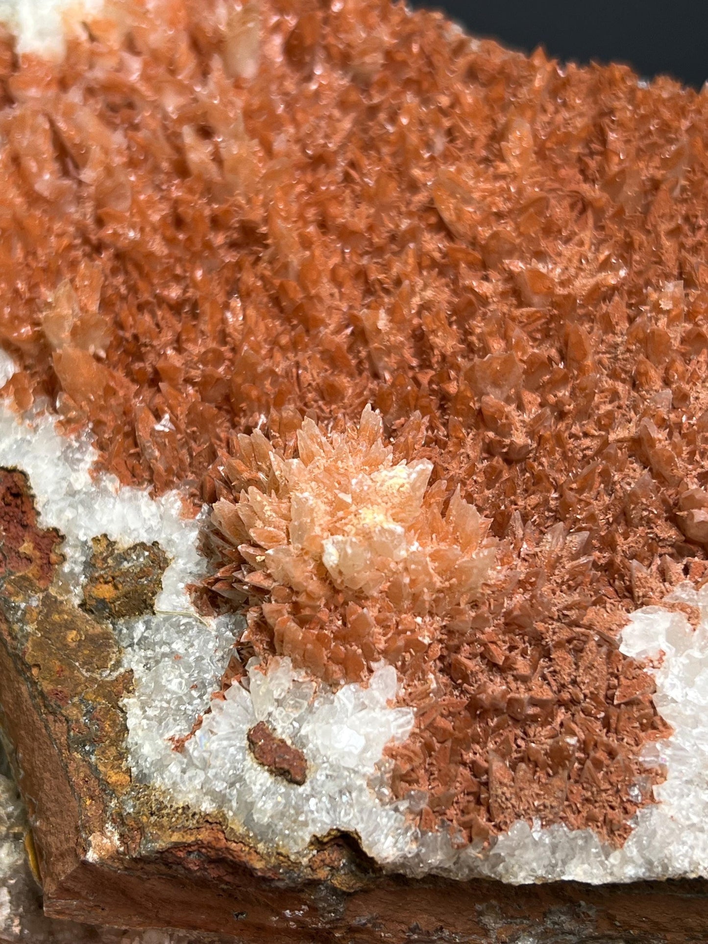 Museum Grade, Orange Crystal Calcite Specimen, 2,2kg