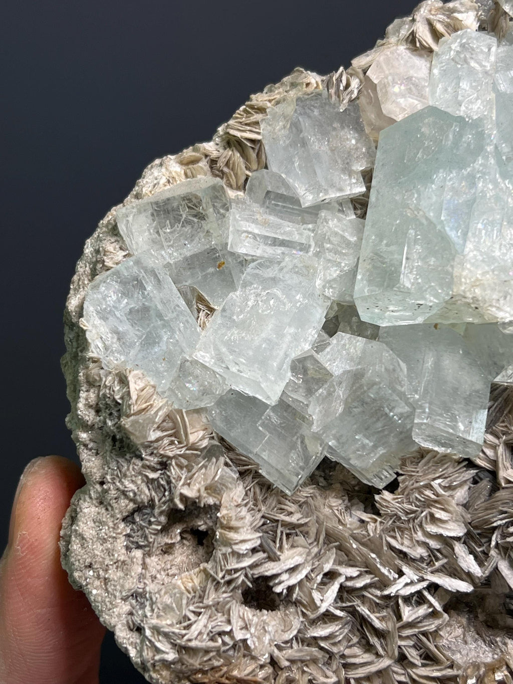 Museum Grade, Aquamarine With Muscovite Specimen, 700gram - Crystal Gemstone AE 